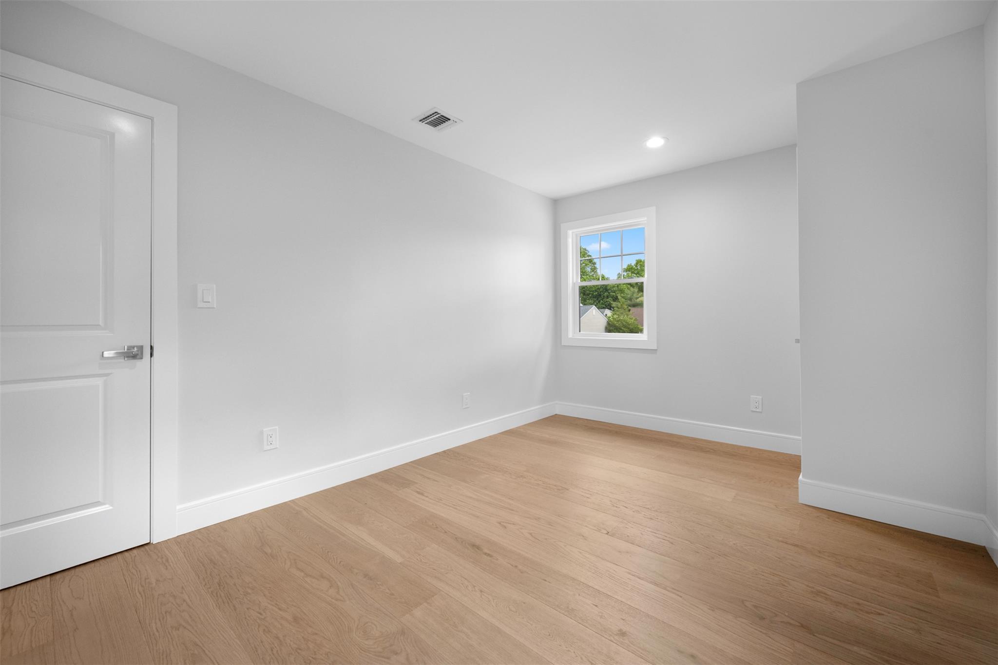 Single Family Massey  Suffolk County, NY 11743, MLS-872171-38