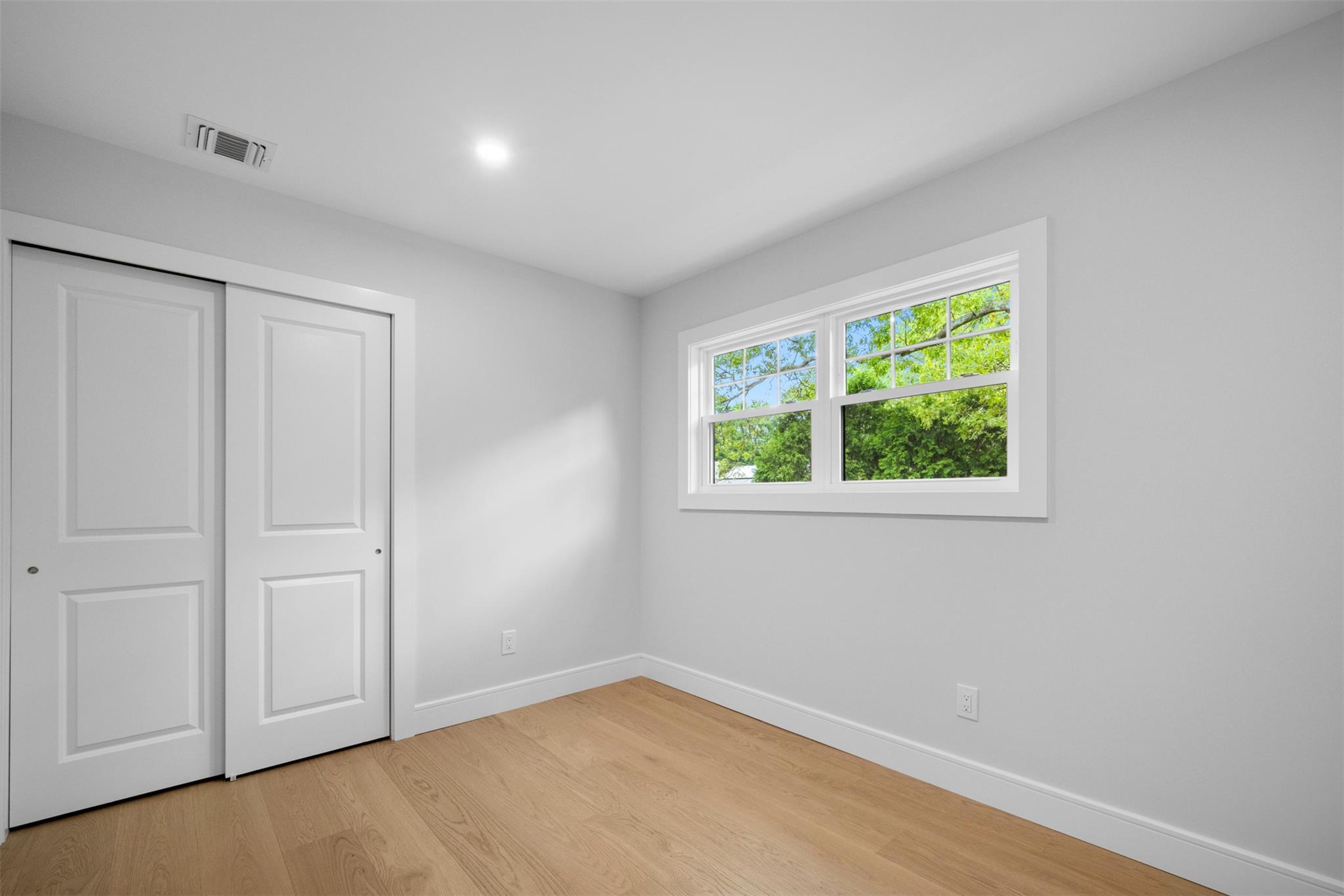 Single Family Massey  Suffolk County, NY 11743, MLS-872171-39
