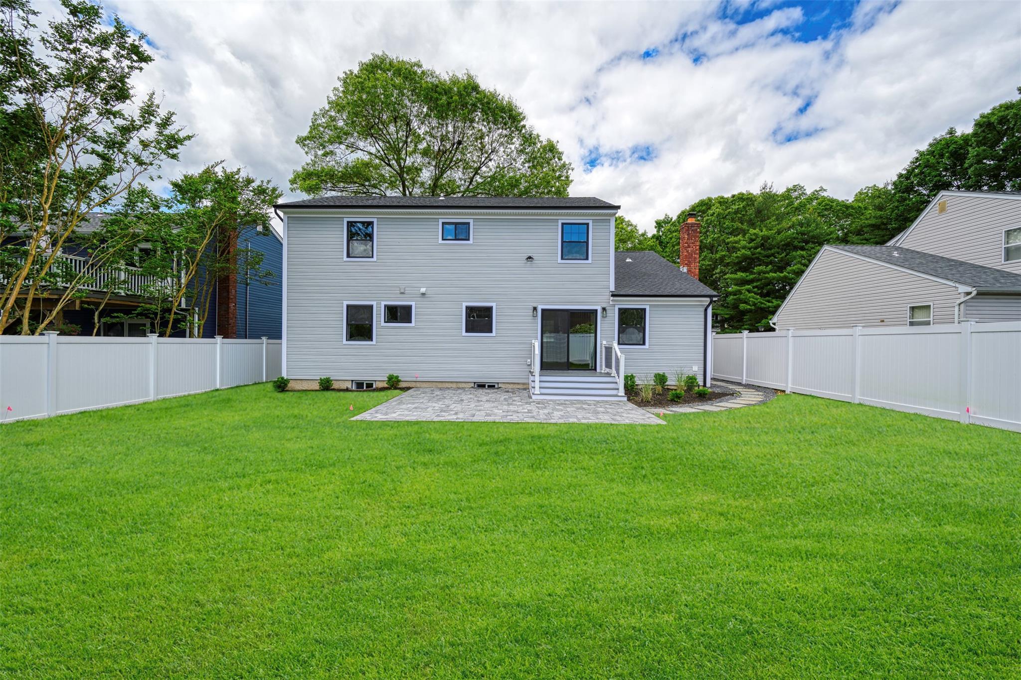 Single Family Massey  Suffolk County, NY 11743, MLS-872171-4