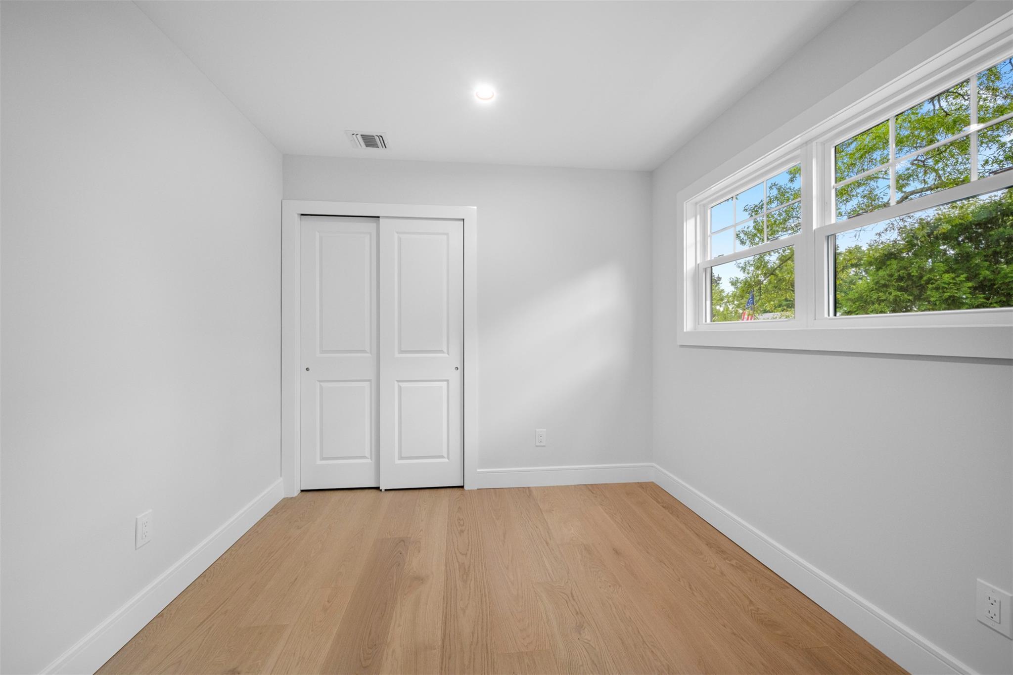 Single Family Massey  Suffolk County, NY 11743, MLS-872171-41