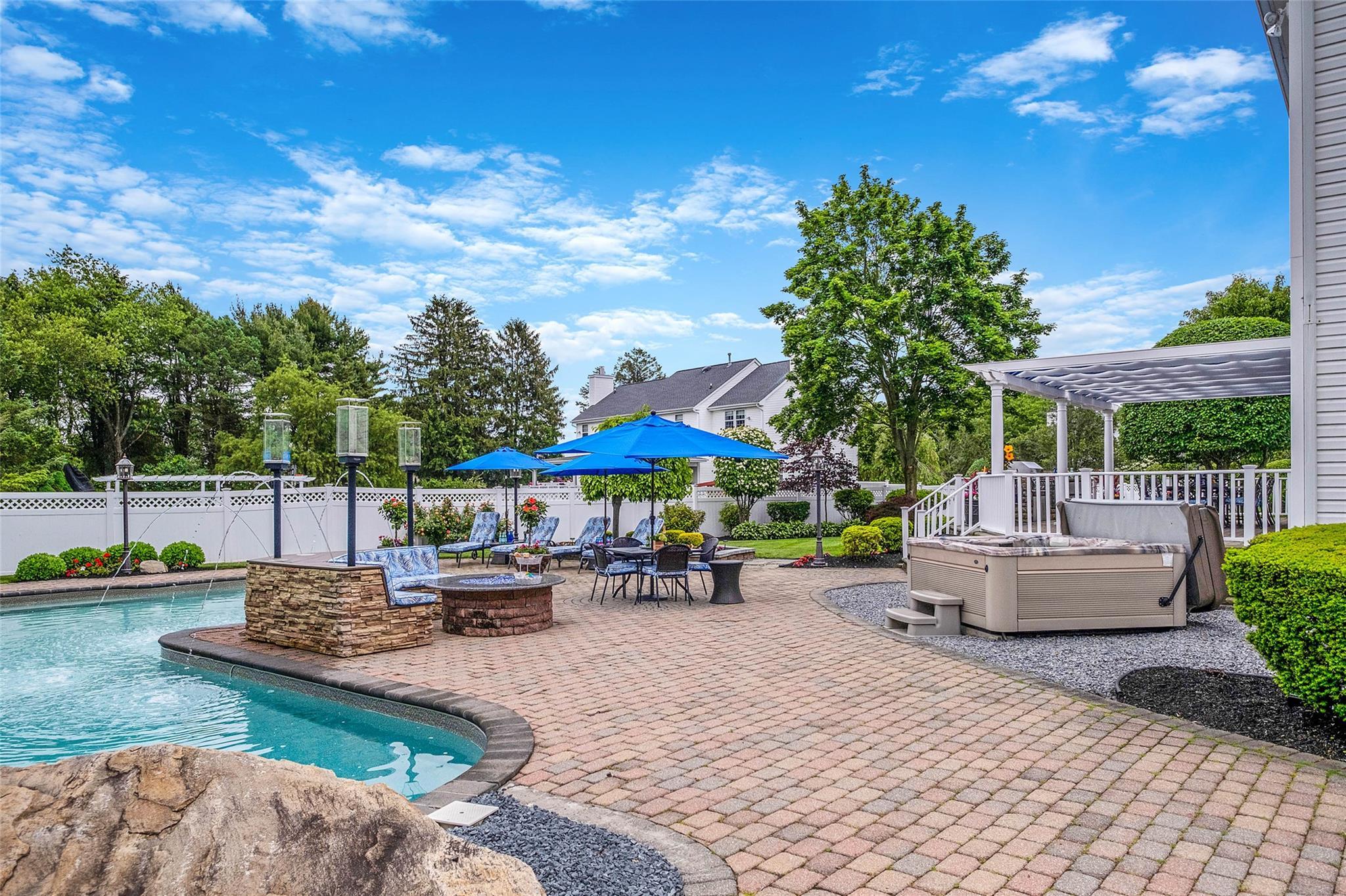 Single Family Casey  Suffolk County, NY 11766, MLS-872175-31