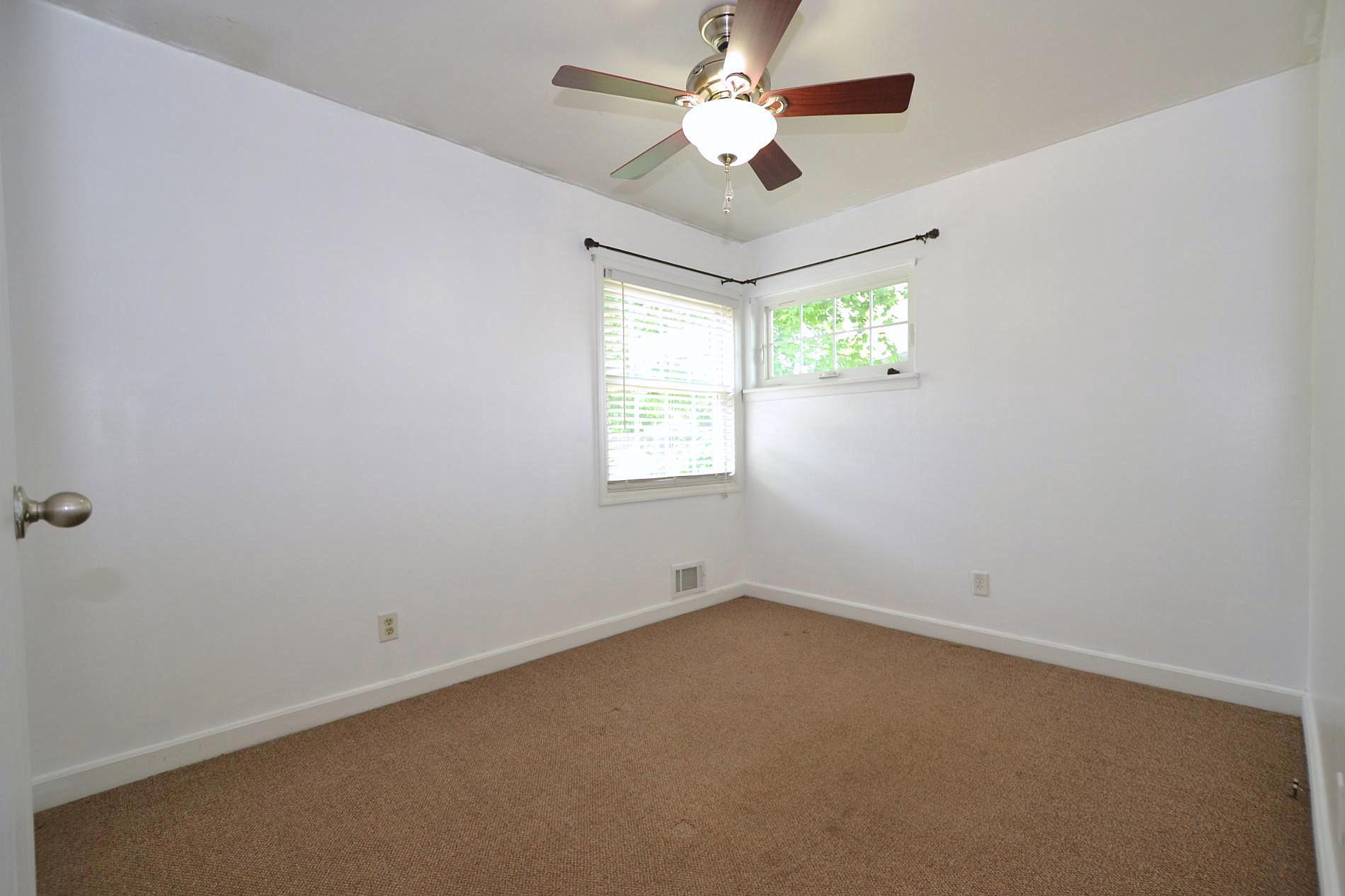 Single Family Thompson  Suffolk County, NY 11706, MLS-872191-10