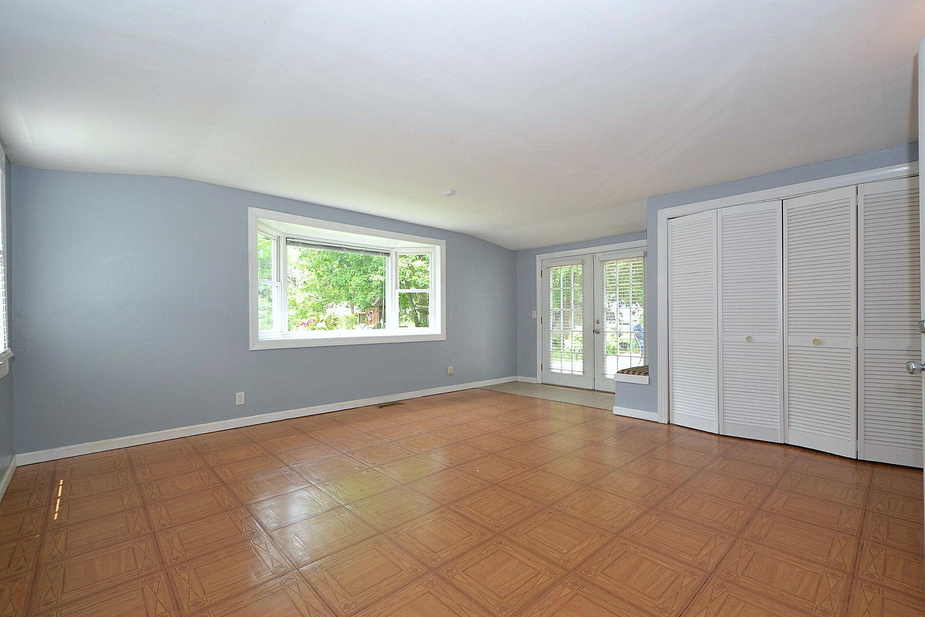 Single Family Thompson  Suffolk County, NY 11706, MLS-872191-7