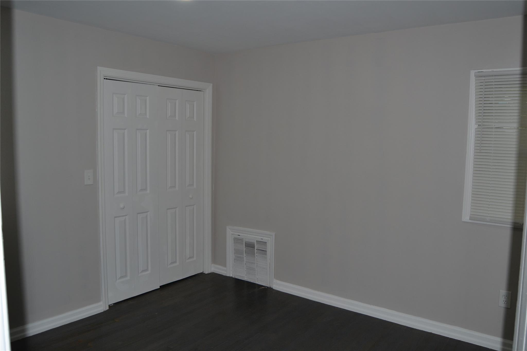 Single Family Huguenot  Suffolk County, NY 11951, MLS-872203-10
