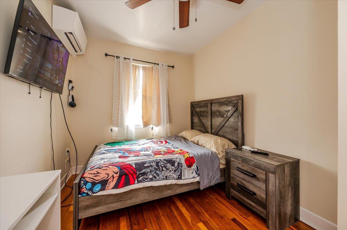 Single Family Barnes  Bronx, NY 10467, MLS-872207-12