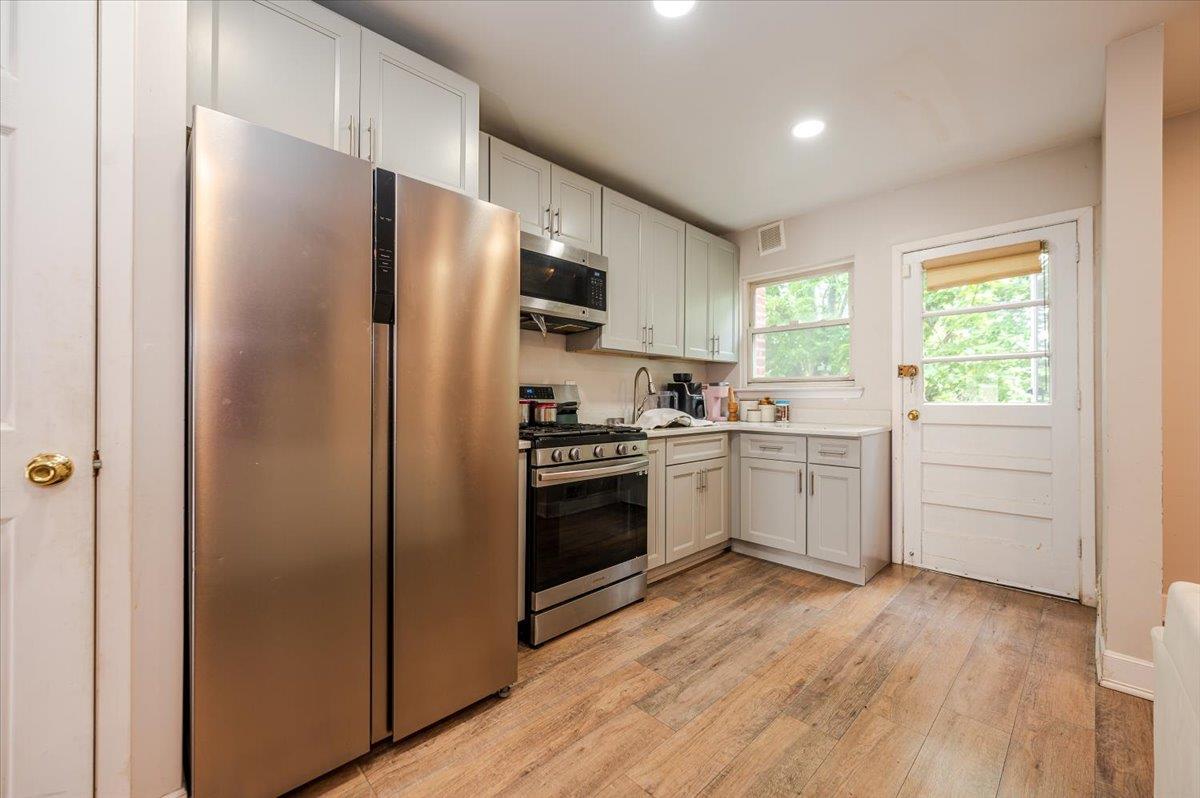 Single Family Barnes  Bronx, NY 10467, MLS-872207-7