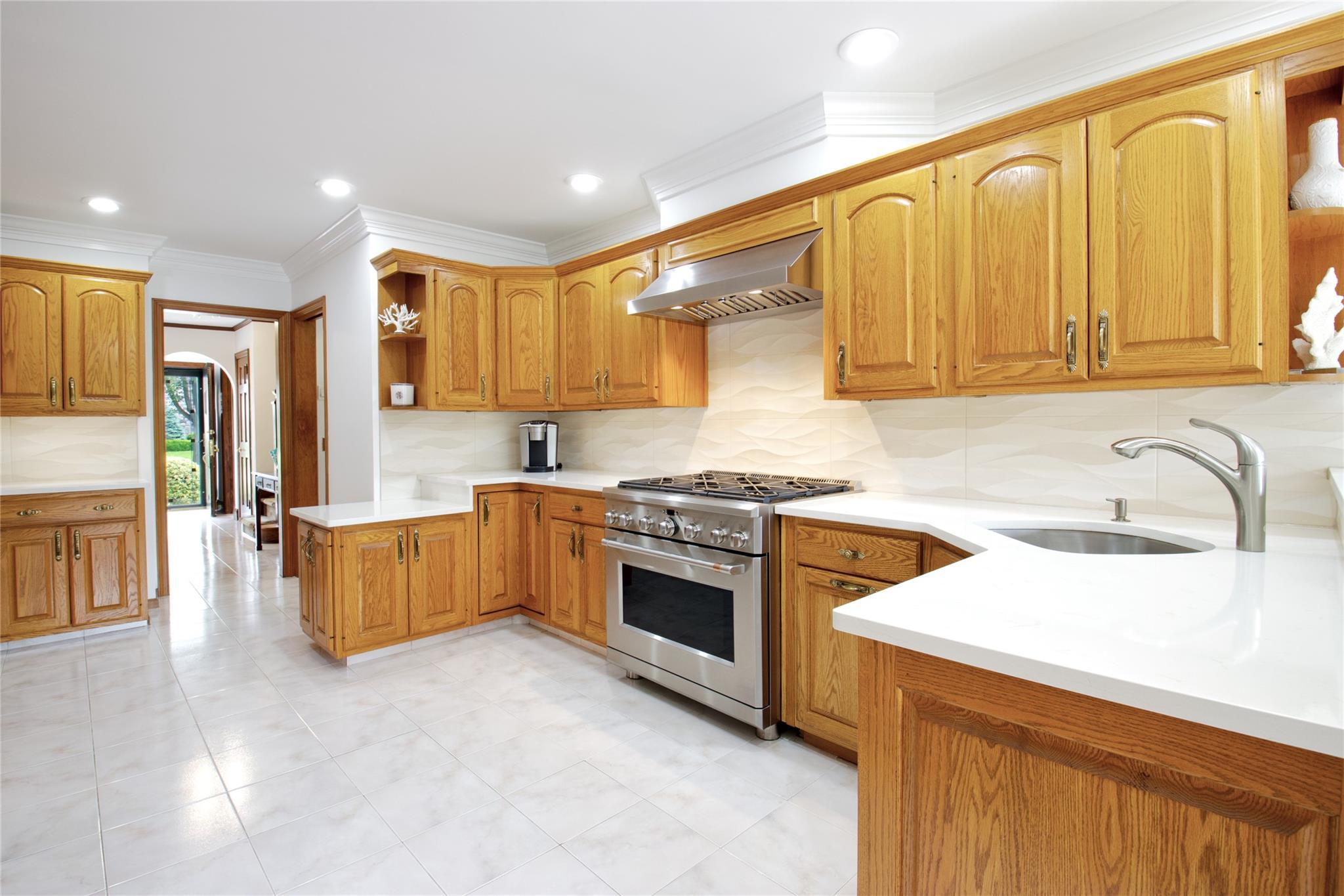 Single Family Huntington  Nassau County, NY 11530, MLS-872217-16