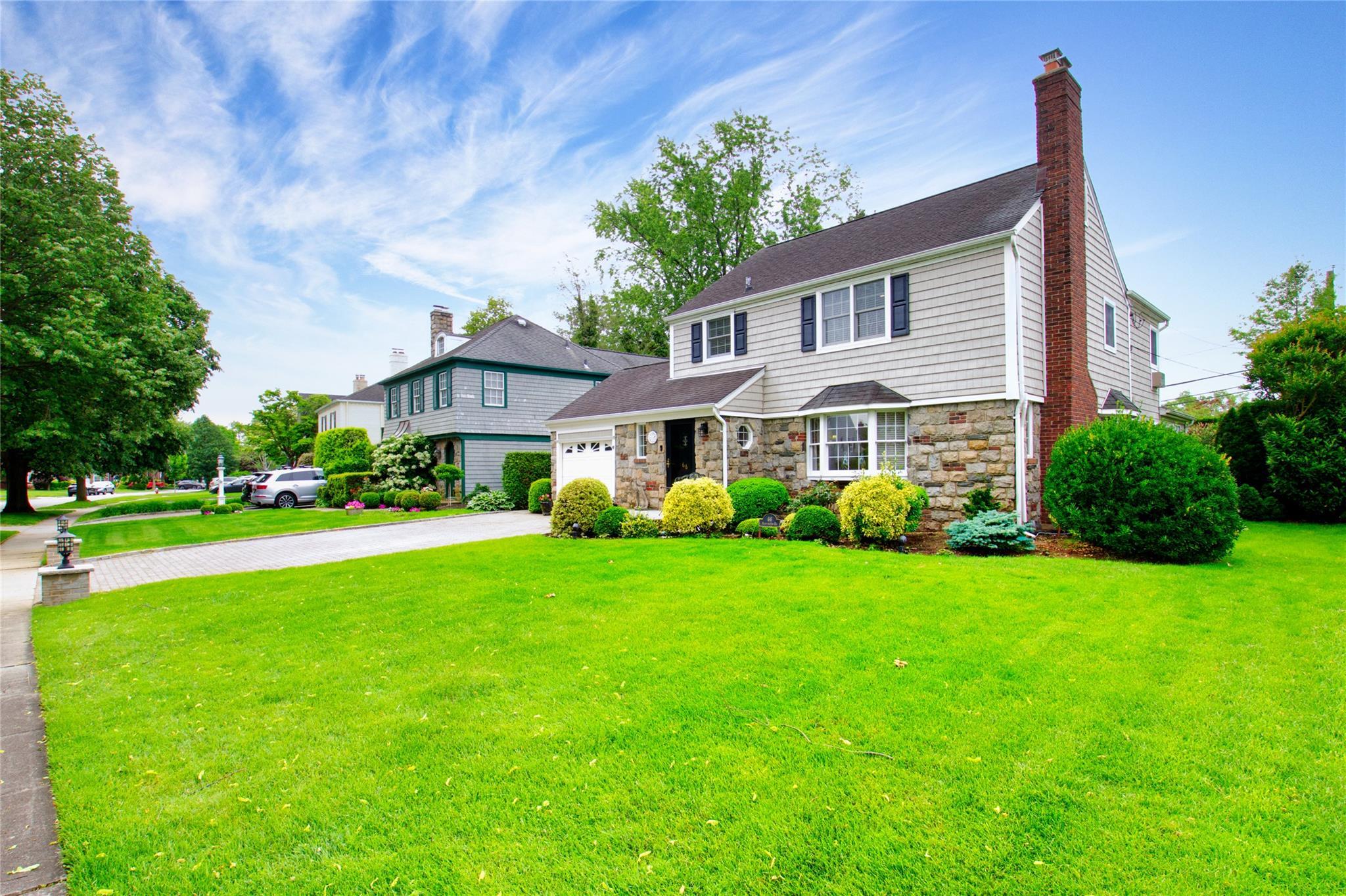 Single Family Huntington  Nassau County, NY 11530, MLS-872217-3