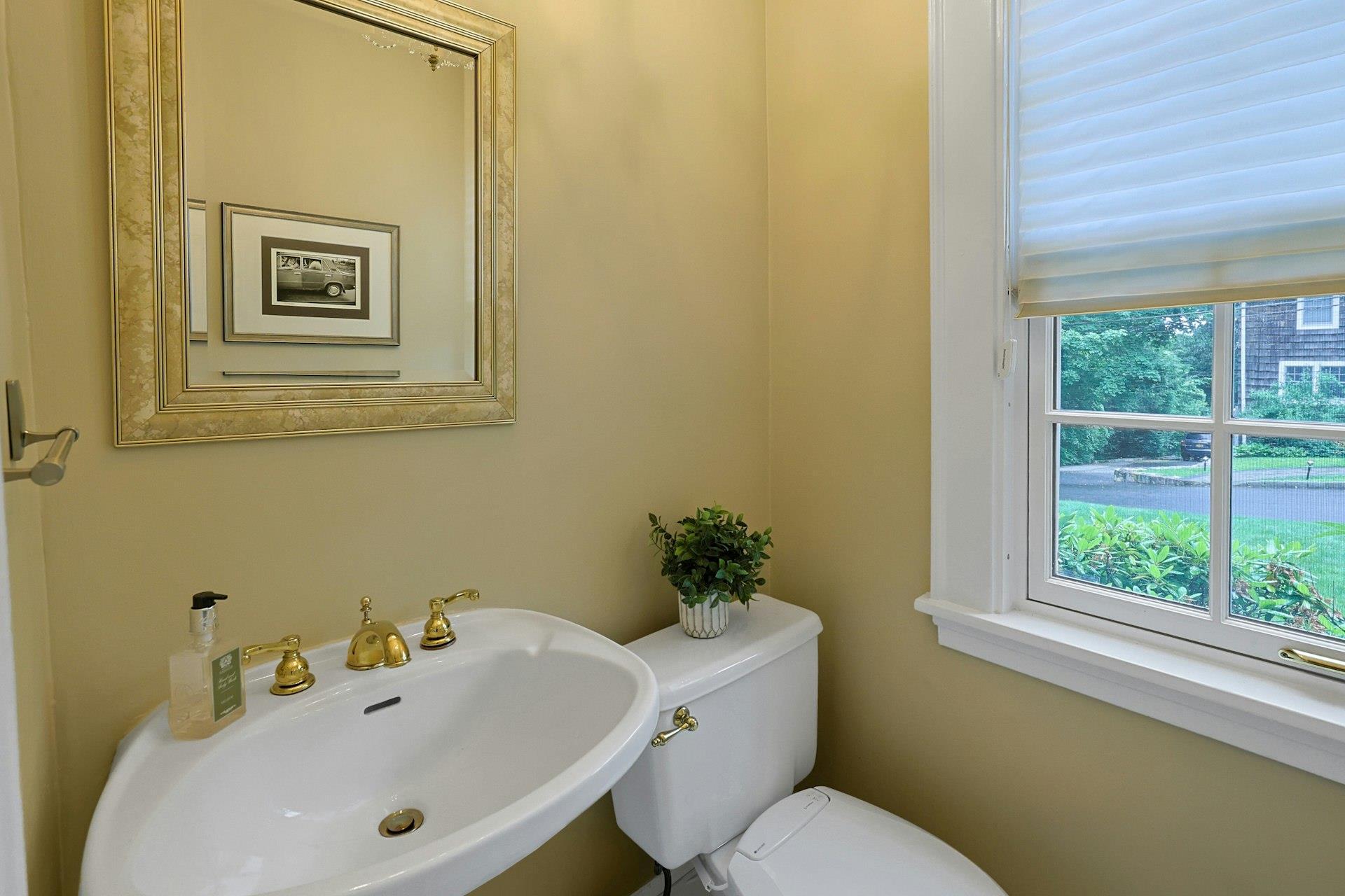 Single Family Club  Westchester County, NY 10530, MLS-872225-21