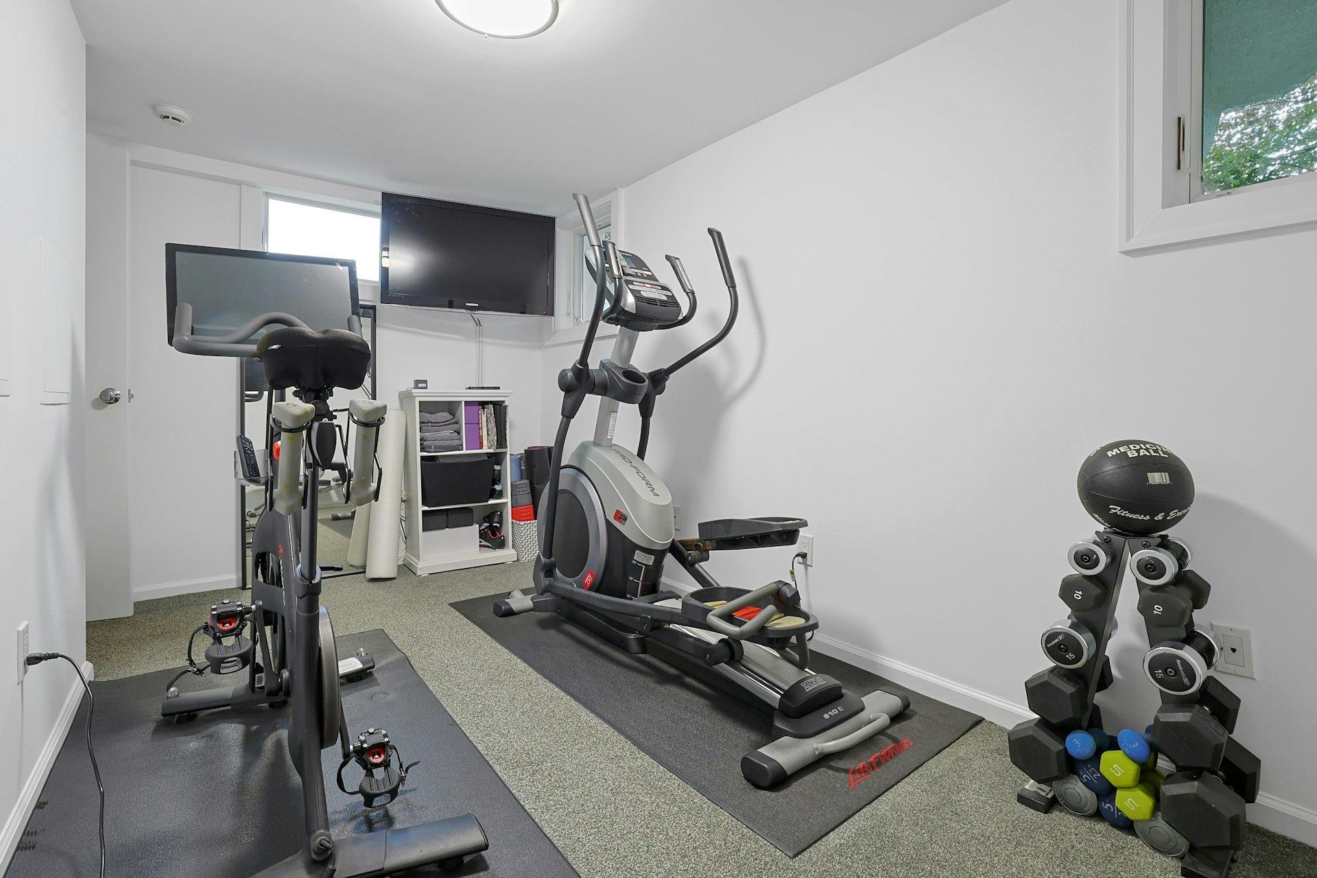Single Family Club  Westchester County, NY 10530, MLS-872225-34