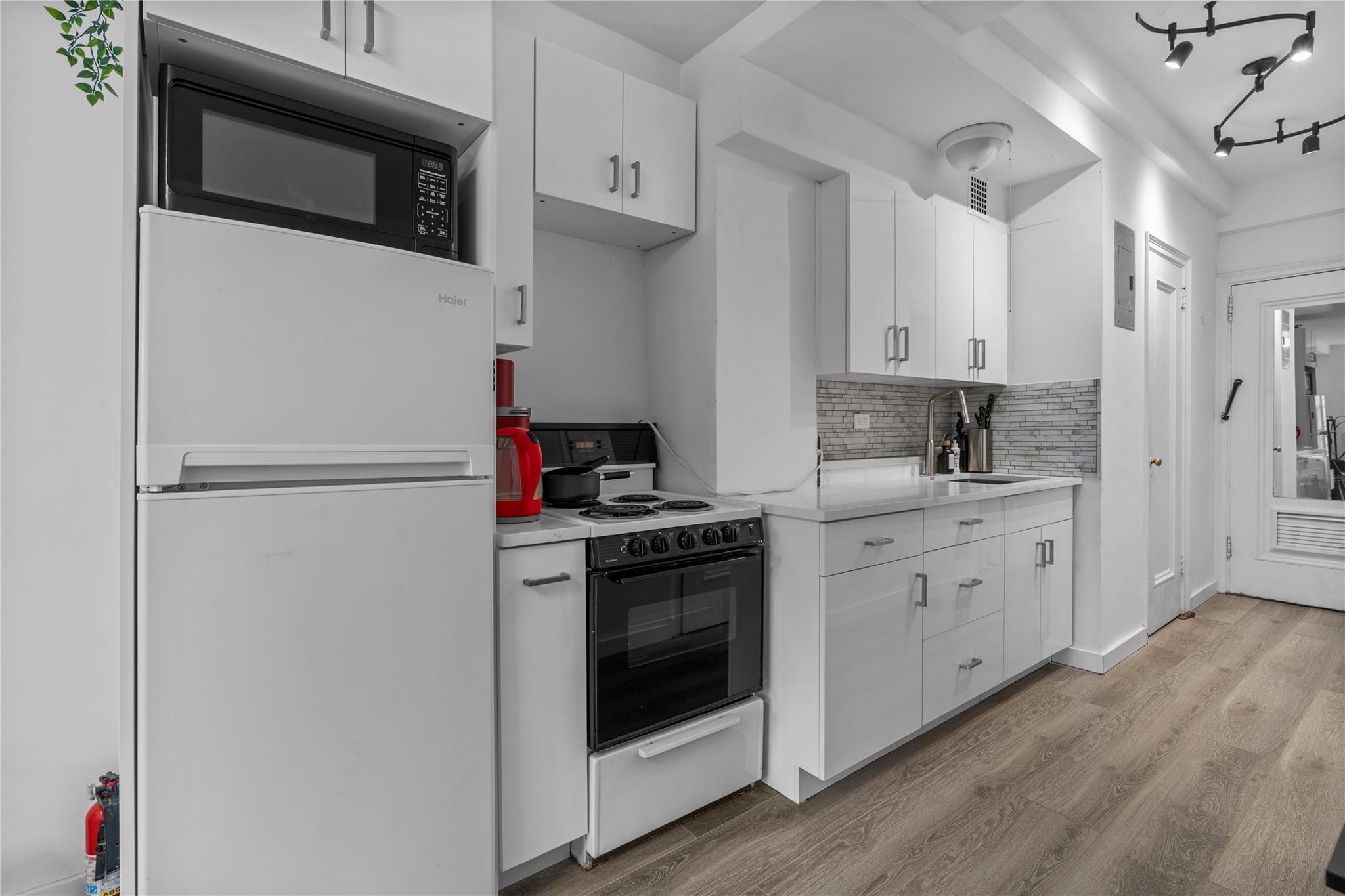 Coop Riverside  Manhattan, NY 10025, MLS-872256-14