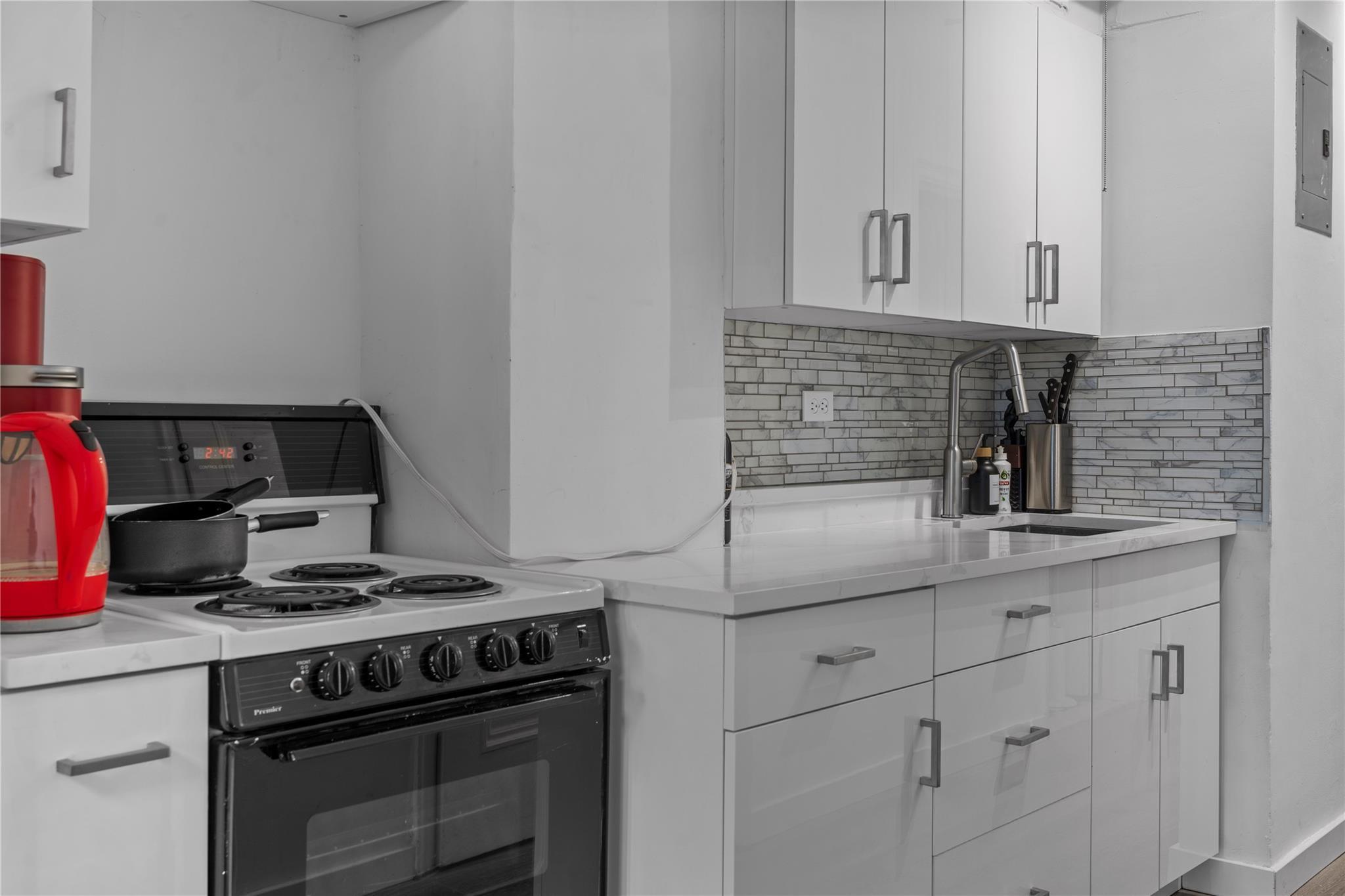 Coop Riverside  Manhattan, NY 10025, MLS-872256-16
