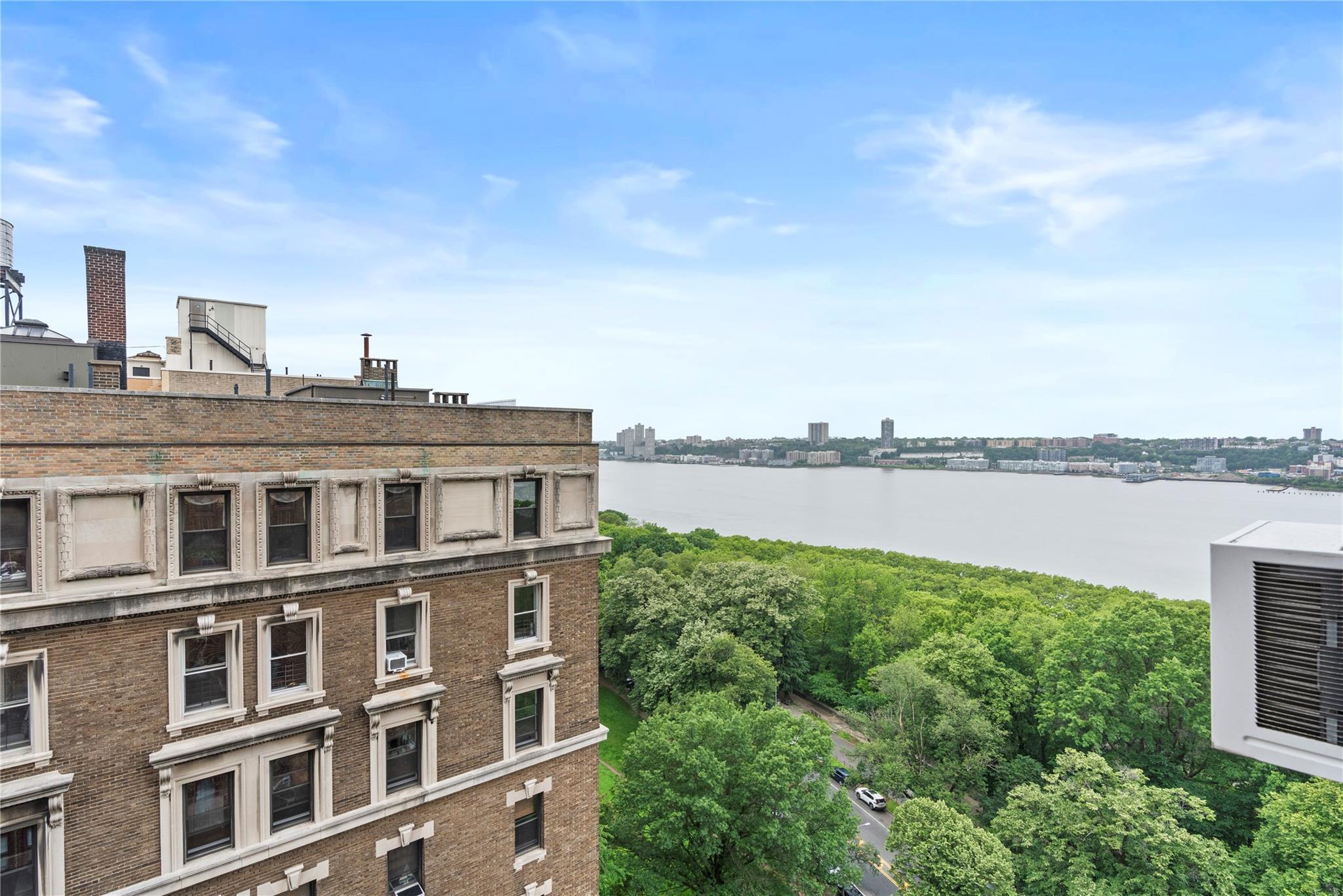 Coop Riverside  Manhattan, NY 10025, MLS-872256-3