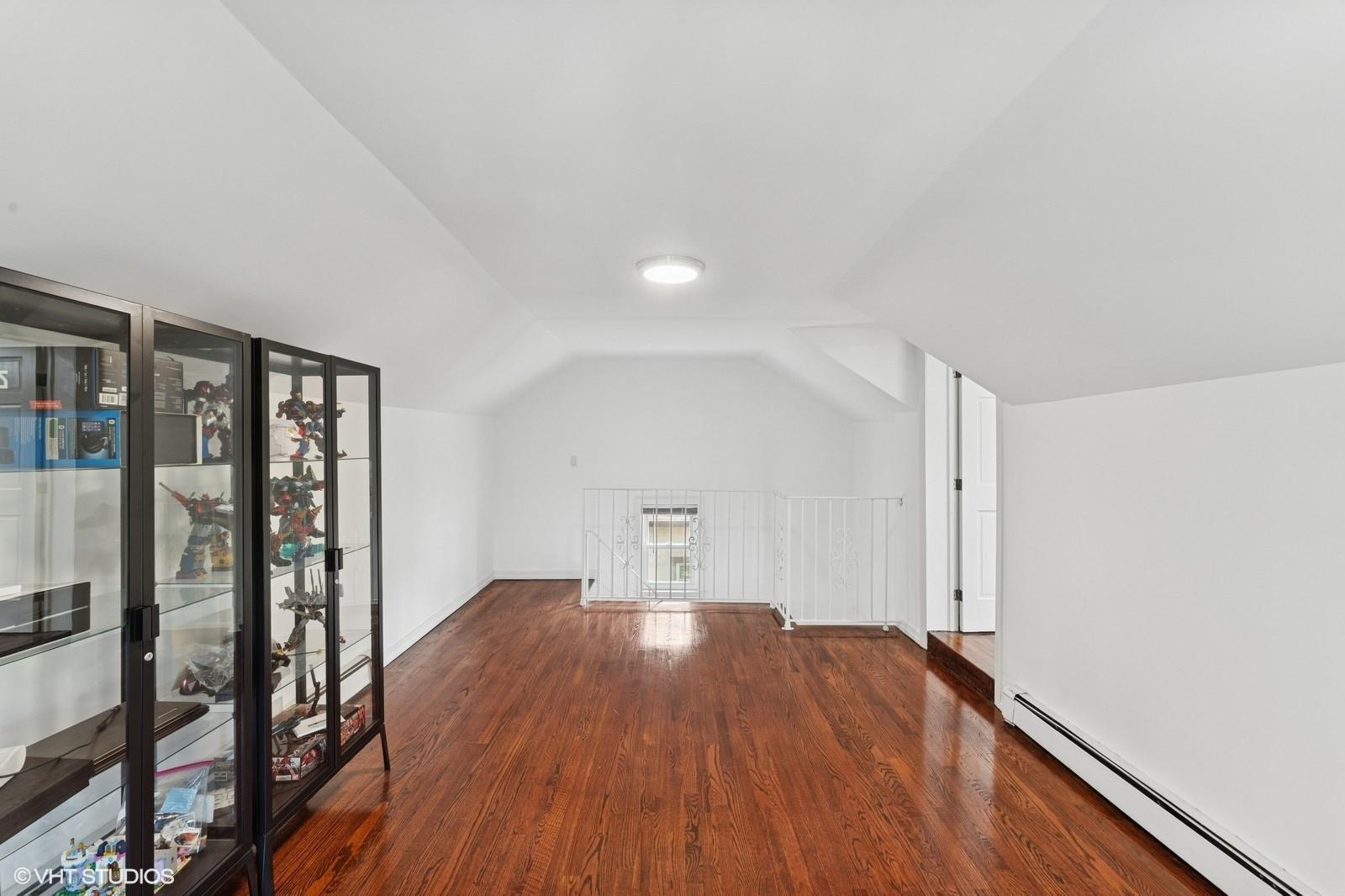 Single Family 210th  Queens, NY 11361, MLS-872261-26