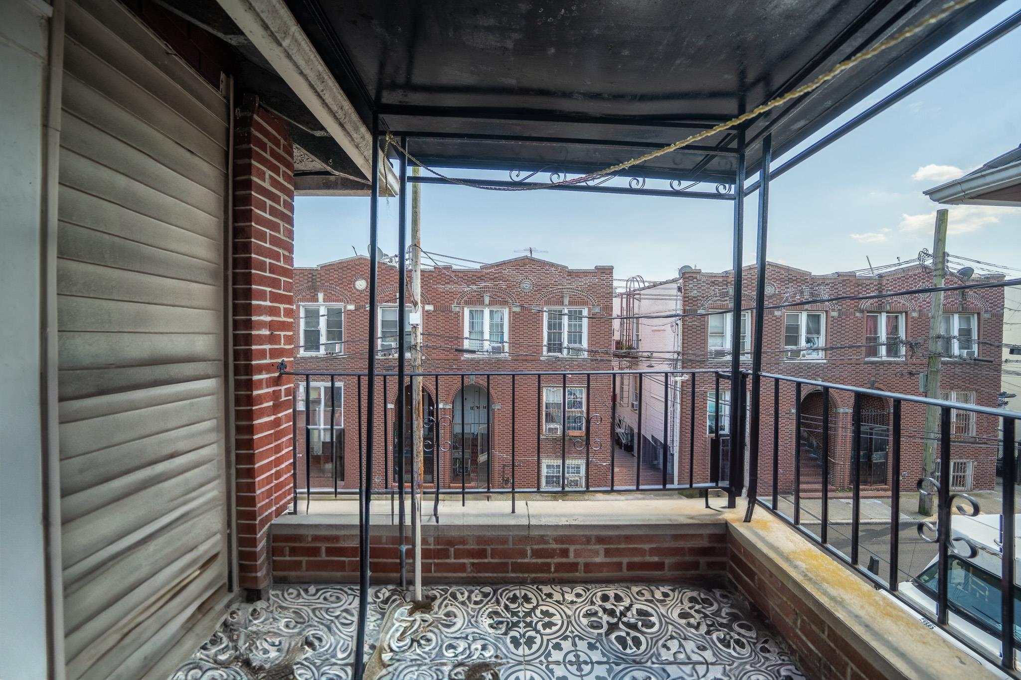 Single Family Brighton 10th Brooklyn, NY 11235, MLS-872275-10