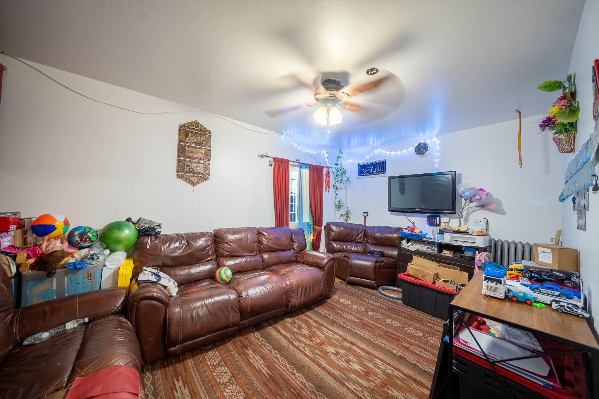 Single Family Brighton 10th Brooklyn, NY 11235, MLS-872275-11