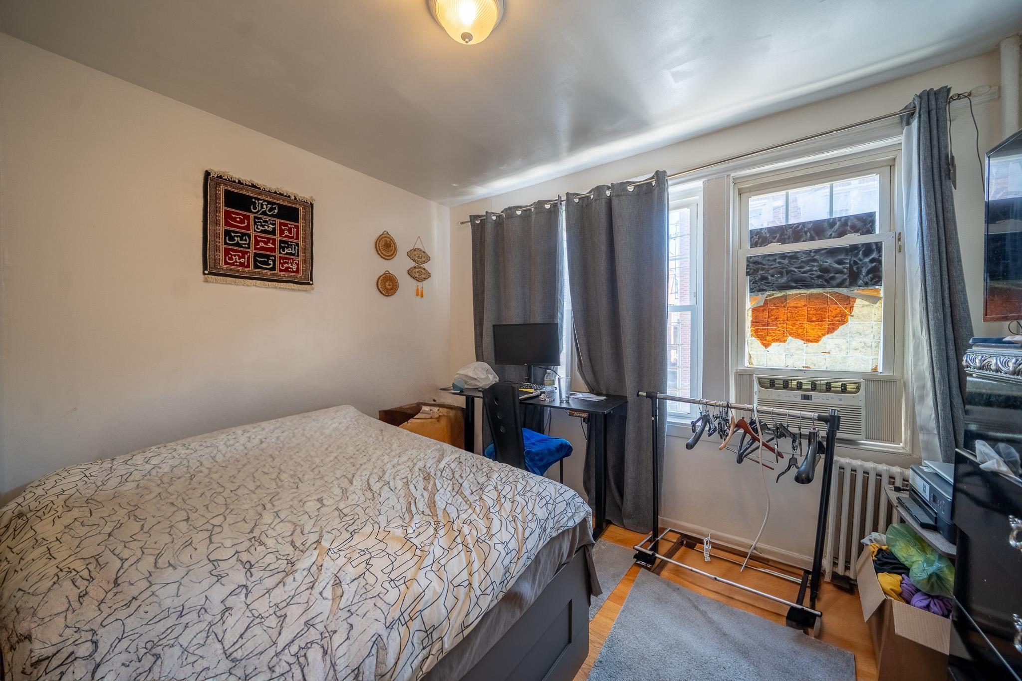 Single Family Brighton 10th Brooklyn, NY 11235, MLS-872275-25