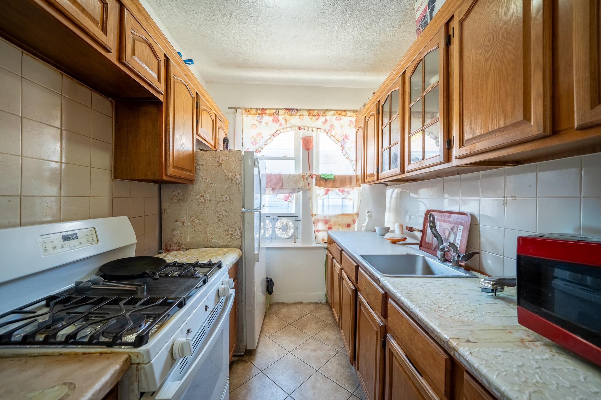 Single Family Brighton 10th Brooklyn, NY 11235, MLS-872275-7