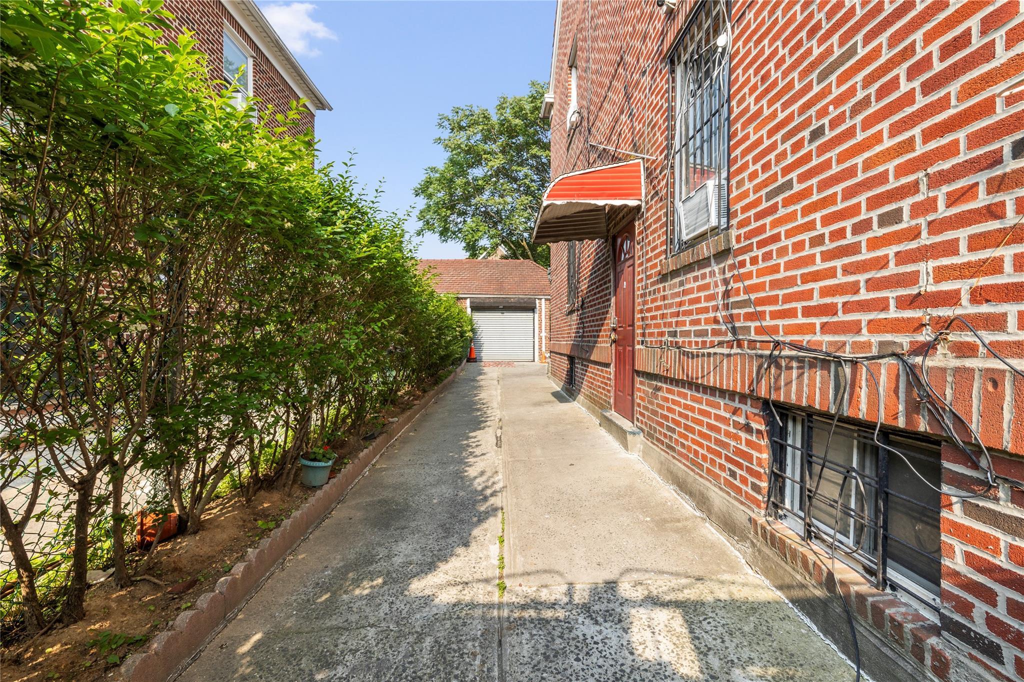 Single Family 87th  Queens, NY 11372, MLS-872278-22