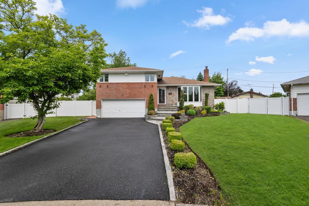 Single Family Bart  Nassau County, NY 11803, MLS-872287-2