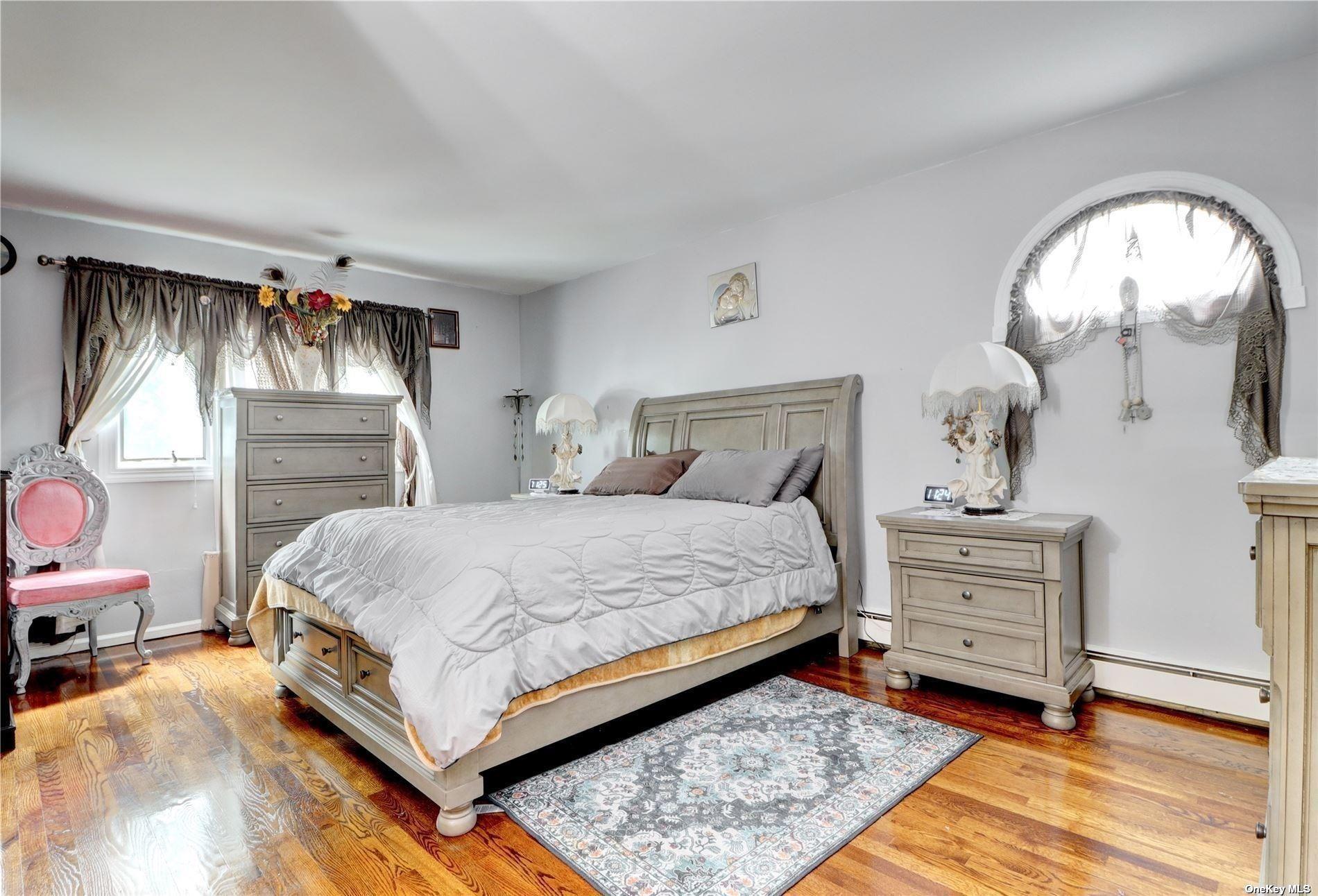 Single Family Cold Spring  Nassau County, NY 11791, MLS-872298-16