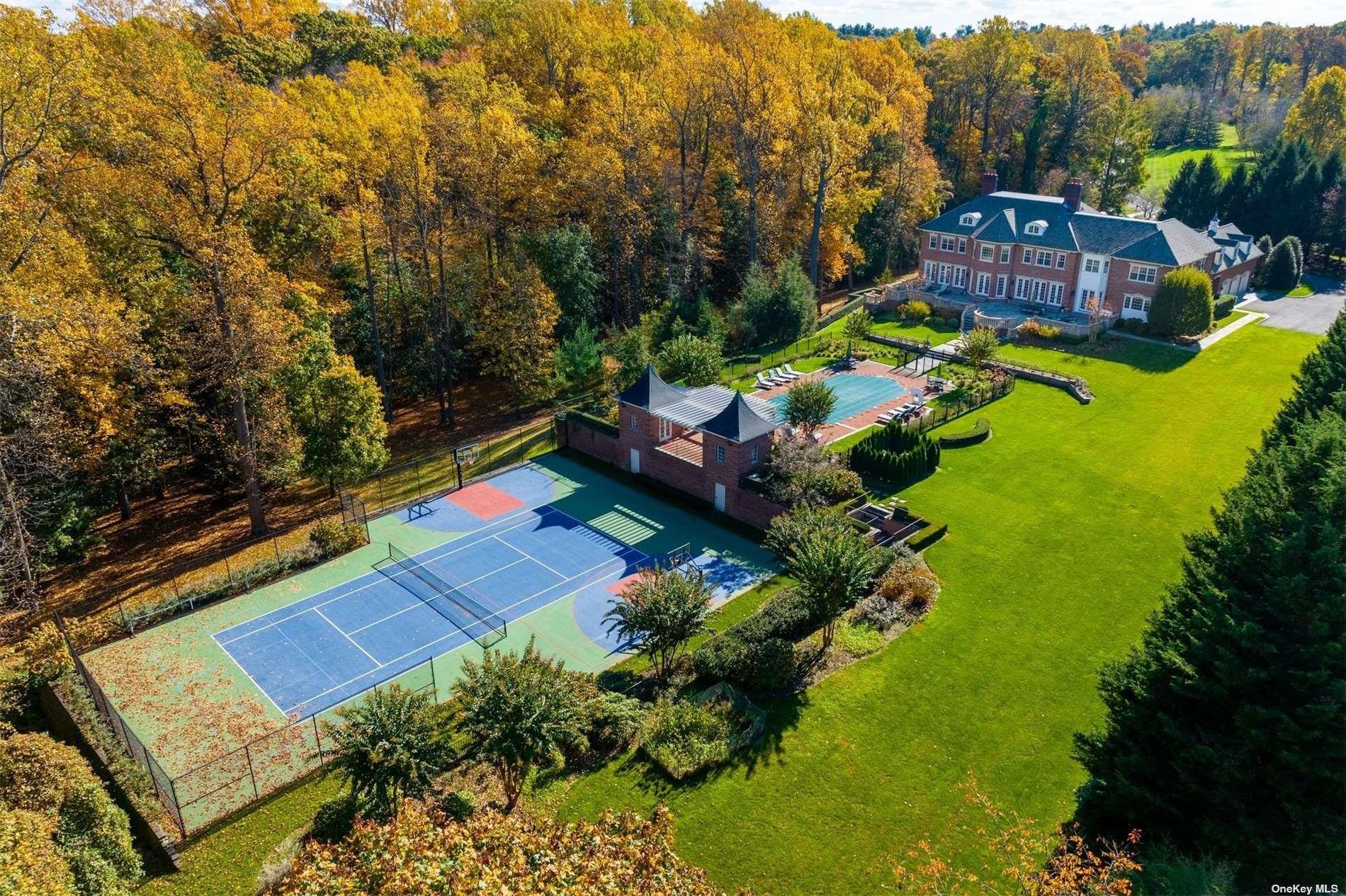 Single Family La Colline  Nassau County, NY 11765, MLS-872301-32