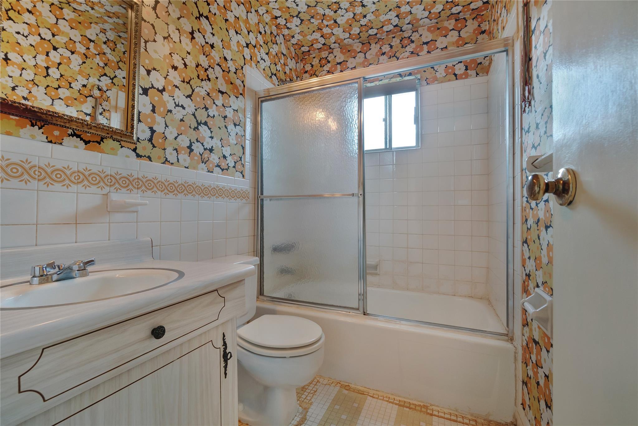 Single Family Mott  Queens, NY 11691, MLS-872309-11