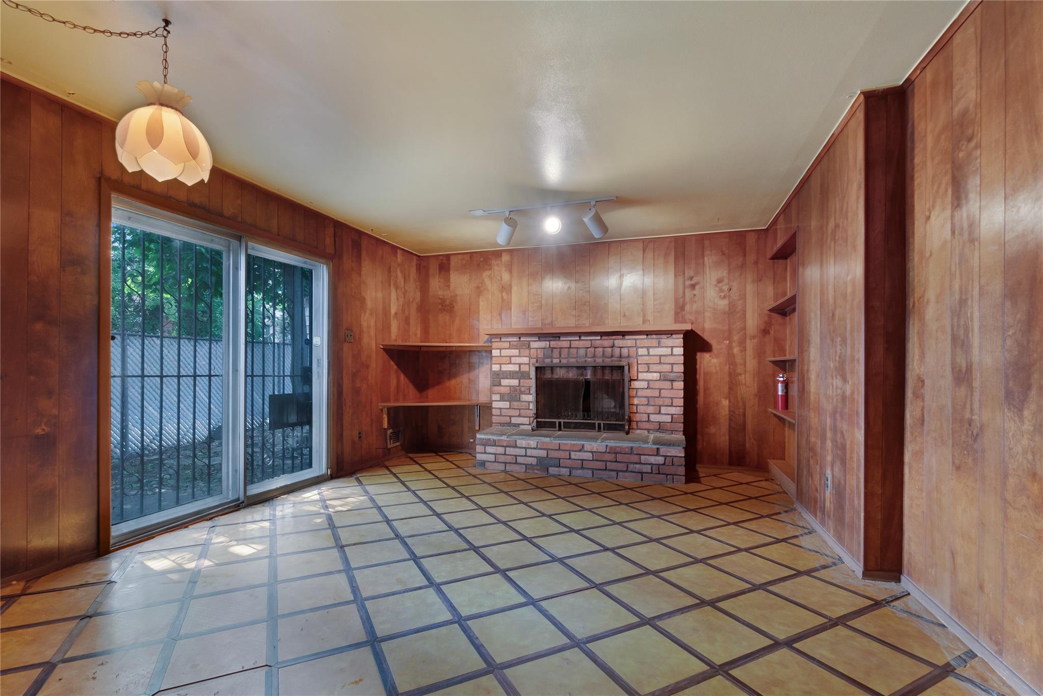Single Family Mott  Queens, NY 11691, MLS-872309-6