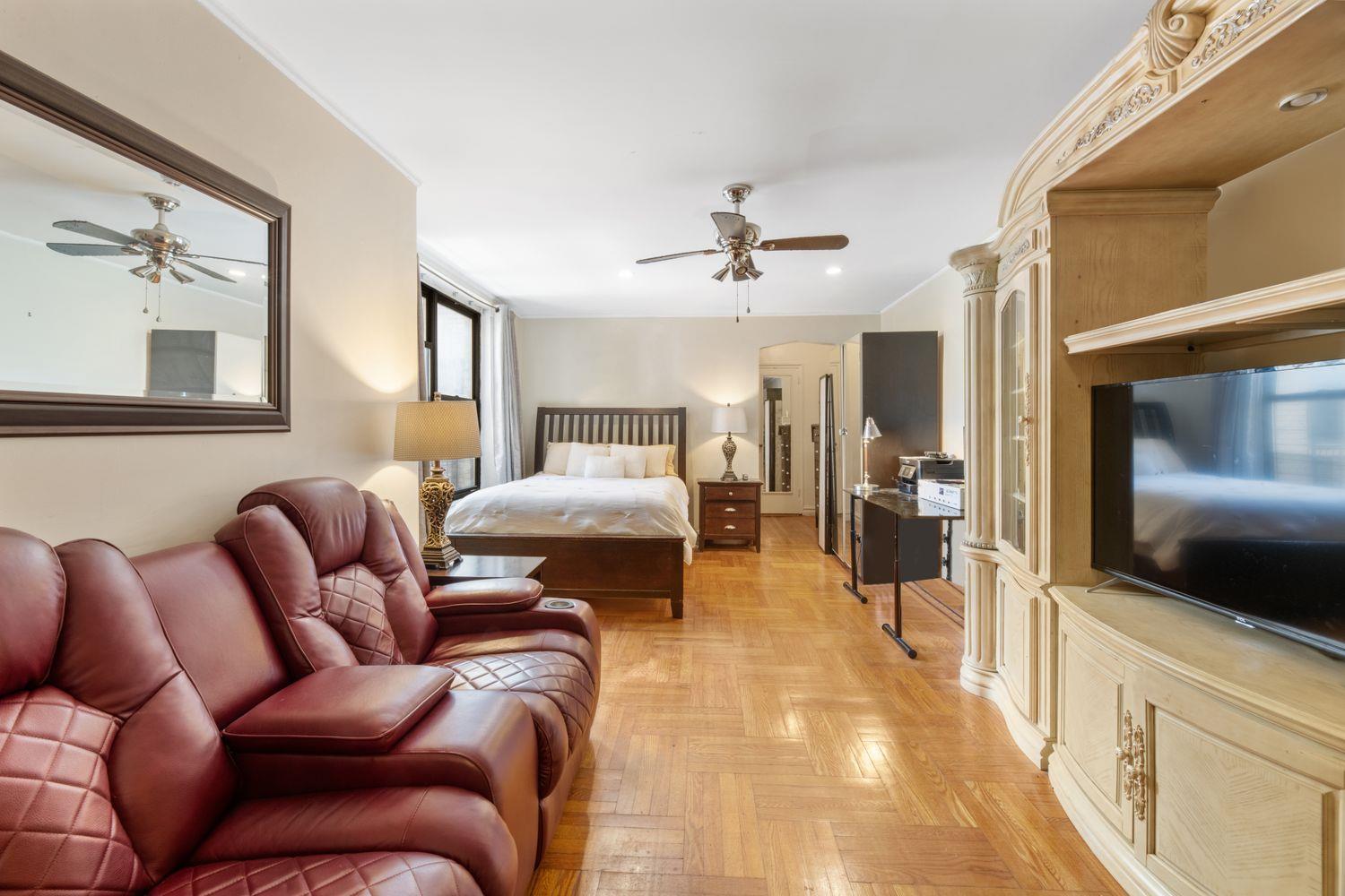 Coop Grand Concourse  Bronx, NY 10451, MLS-872316-4