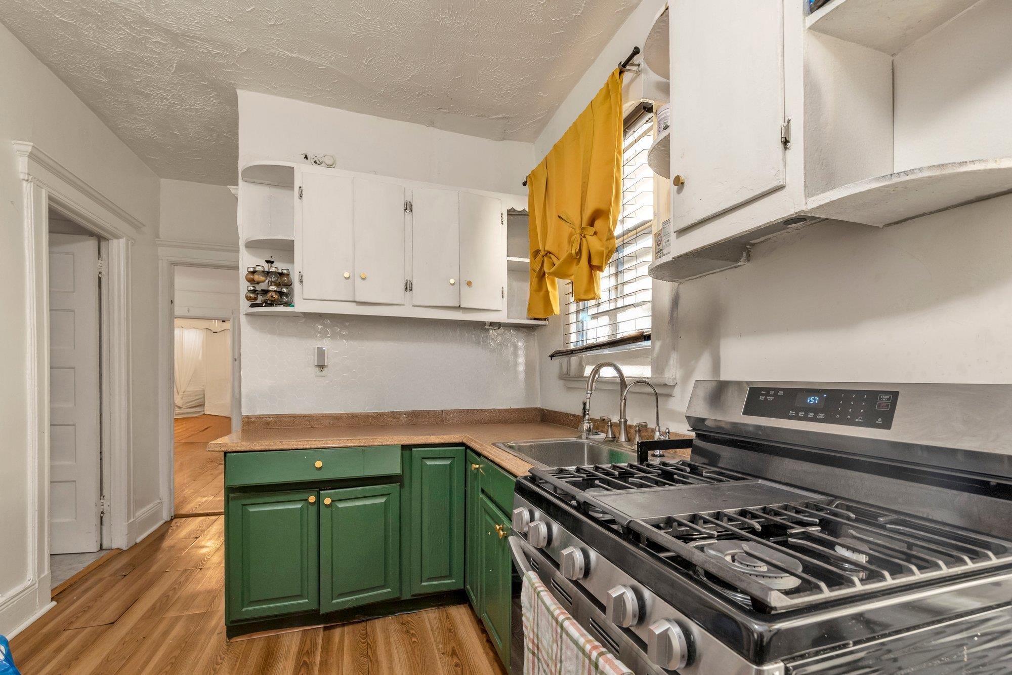 Single Family 98th  Queens, NY 11368, MLS-872331-6