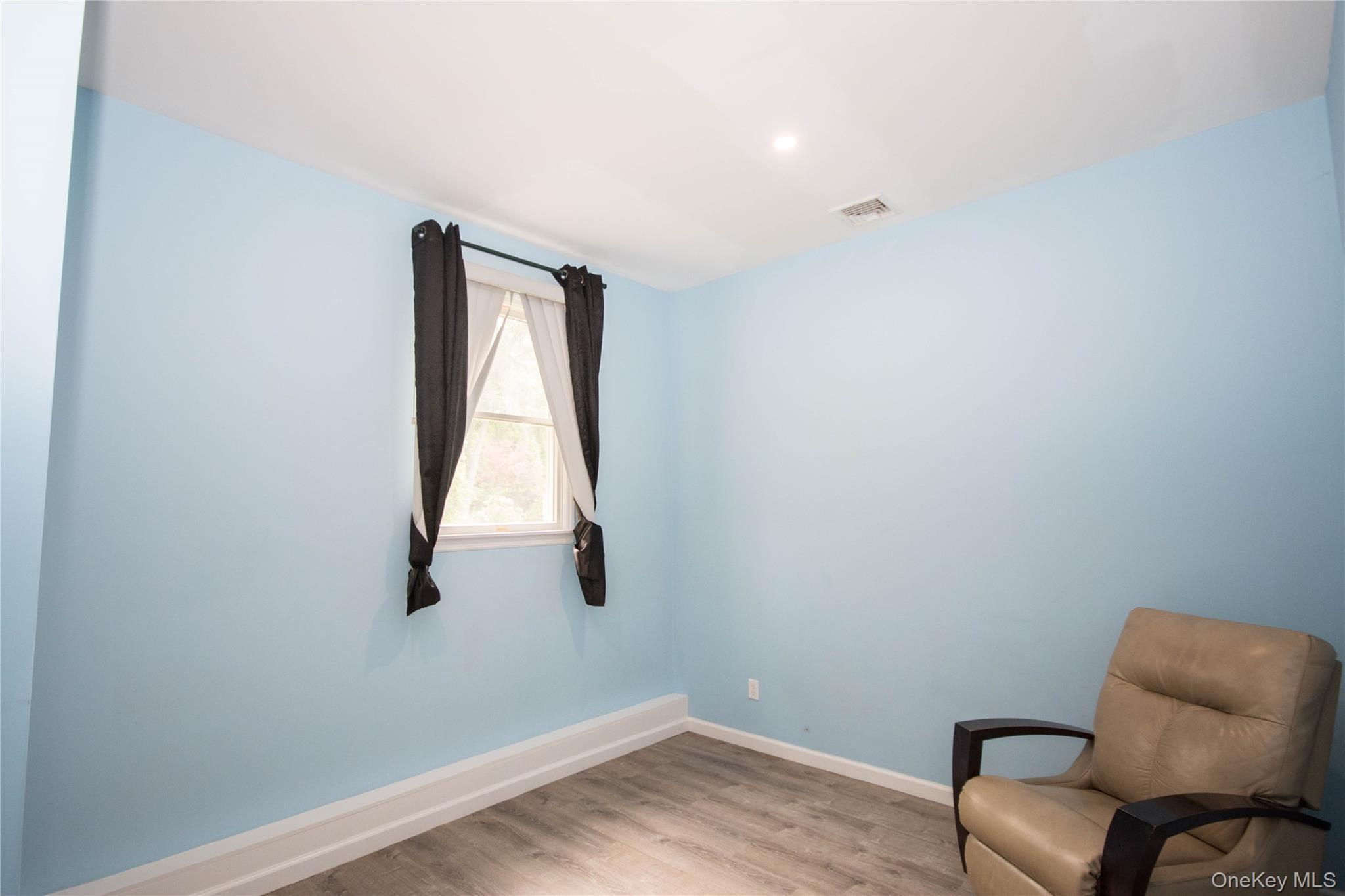 Single Family Woods  Suffolk County, NY 11933, MLS-872341-14