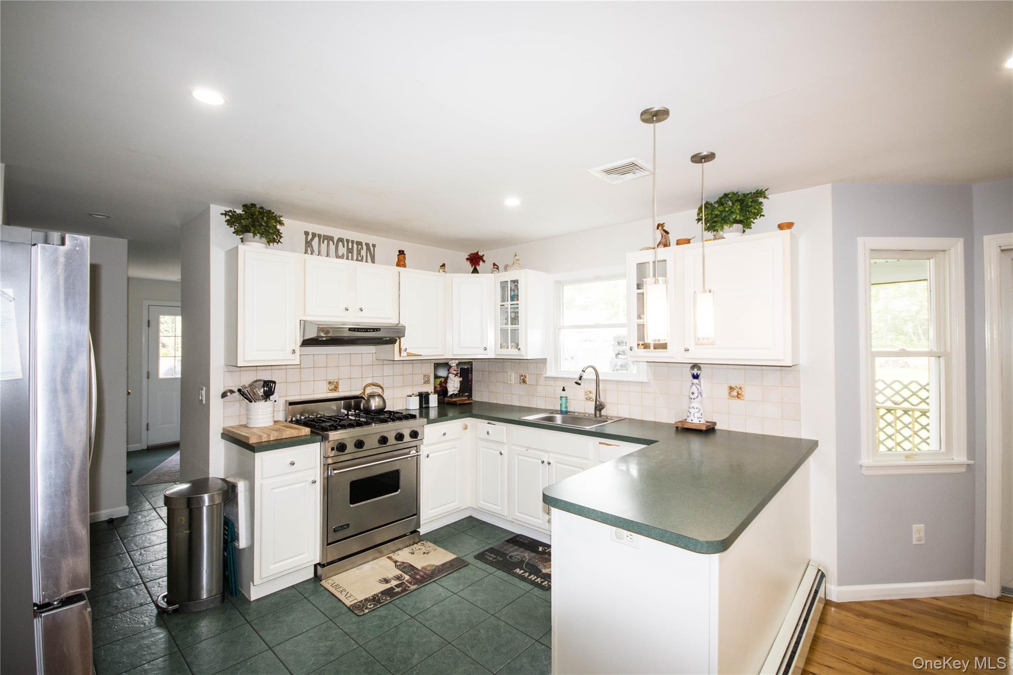 Single Family Woods  Suffolk County, NY 11933, MLS-872341-5