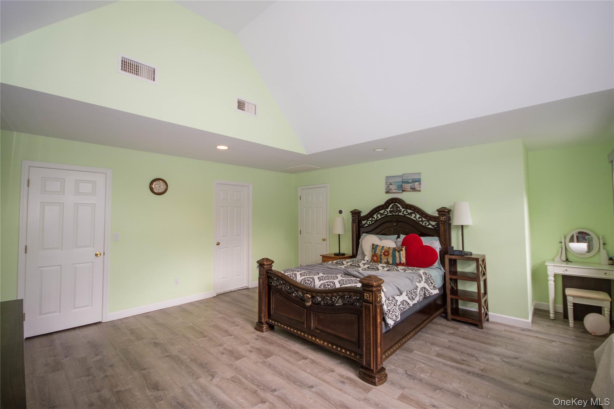 Single Family Woods  Suffolk County, NY 11933, MLS-872341-8