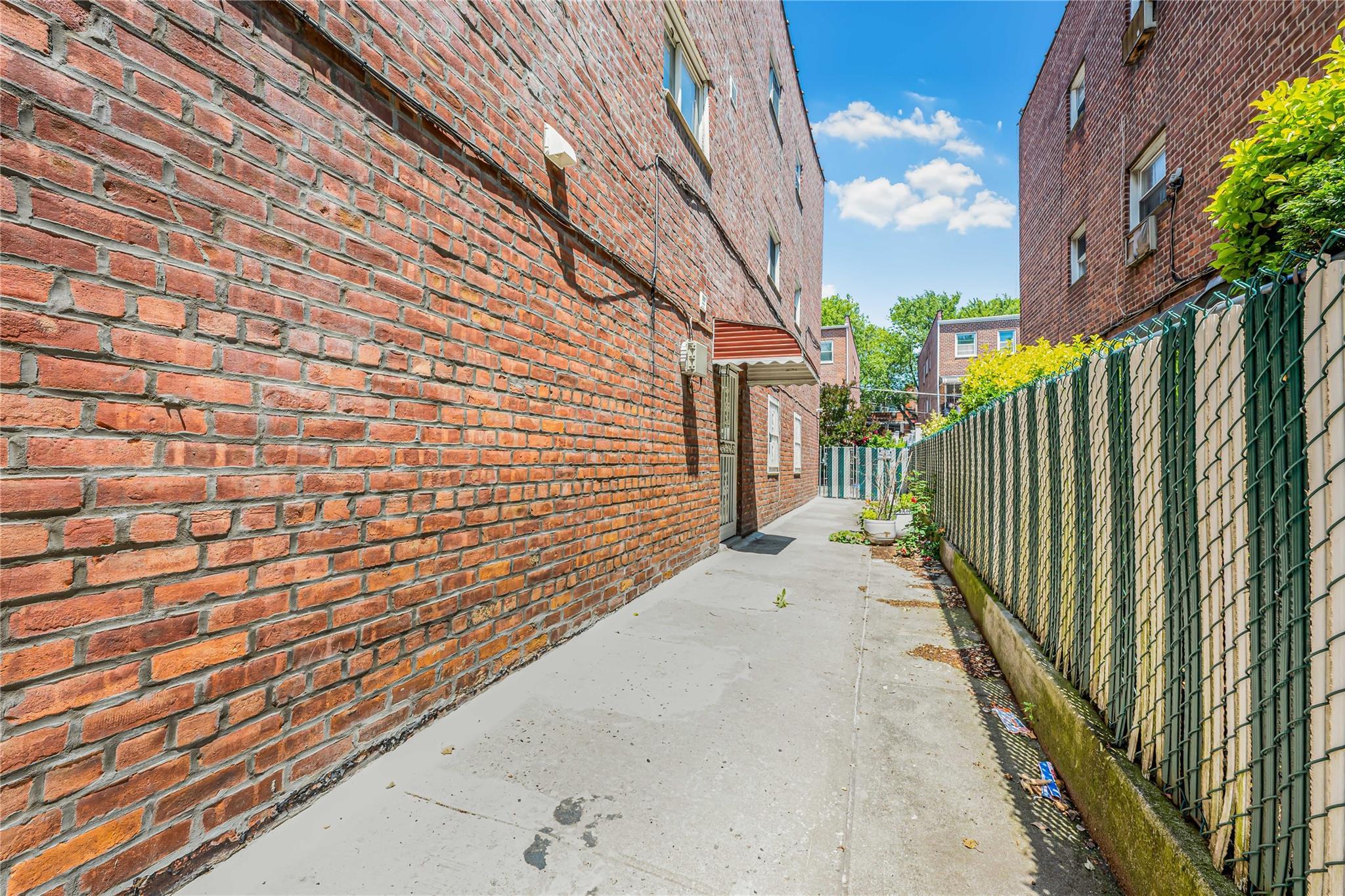 Single Family 80th  Brooklyn, NY 11236, MLS-872351-13