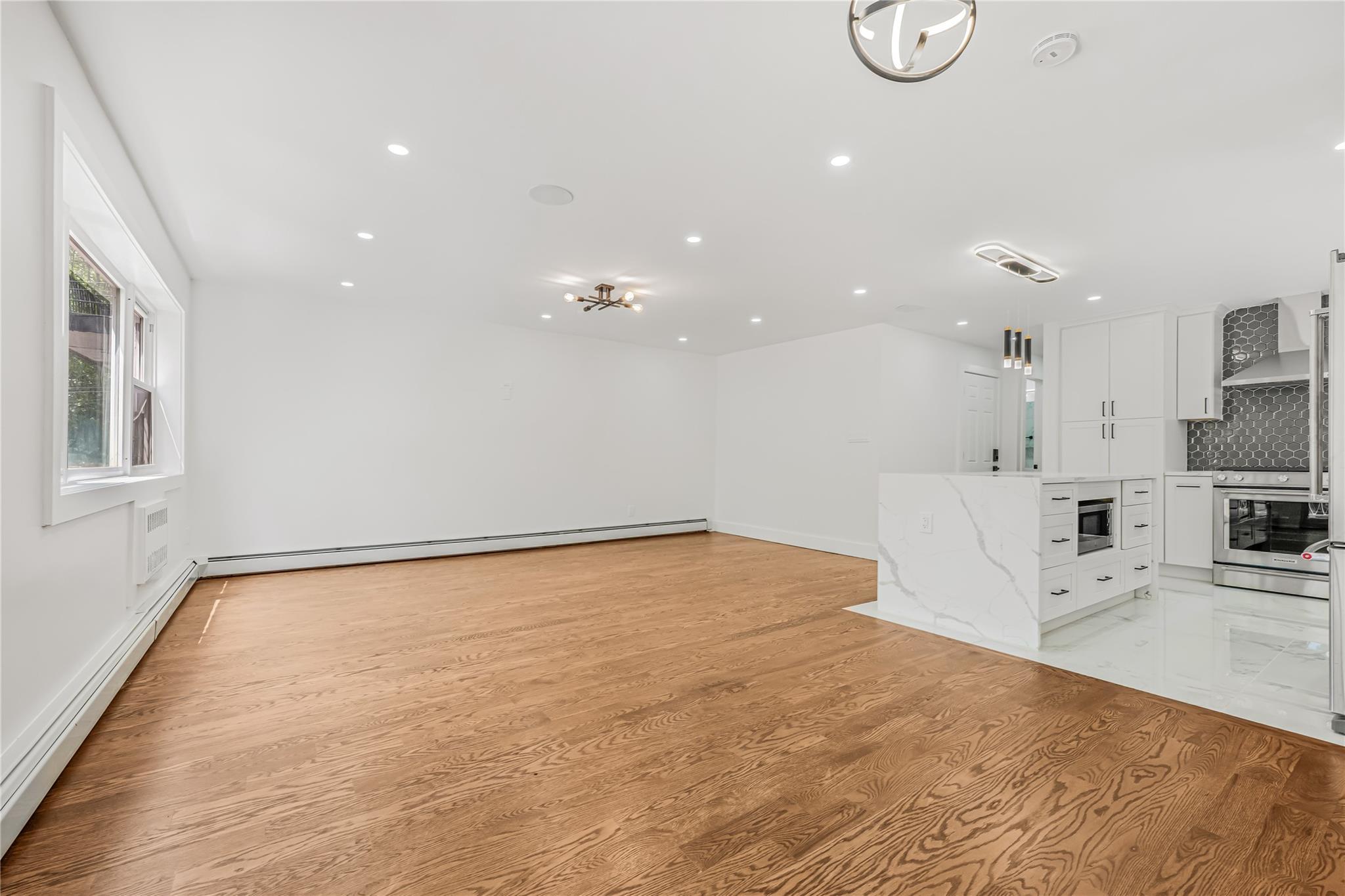 Single Family 80th  Brooklyn, NY 11236, MLS-872351-23