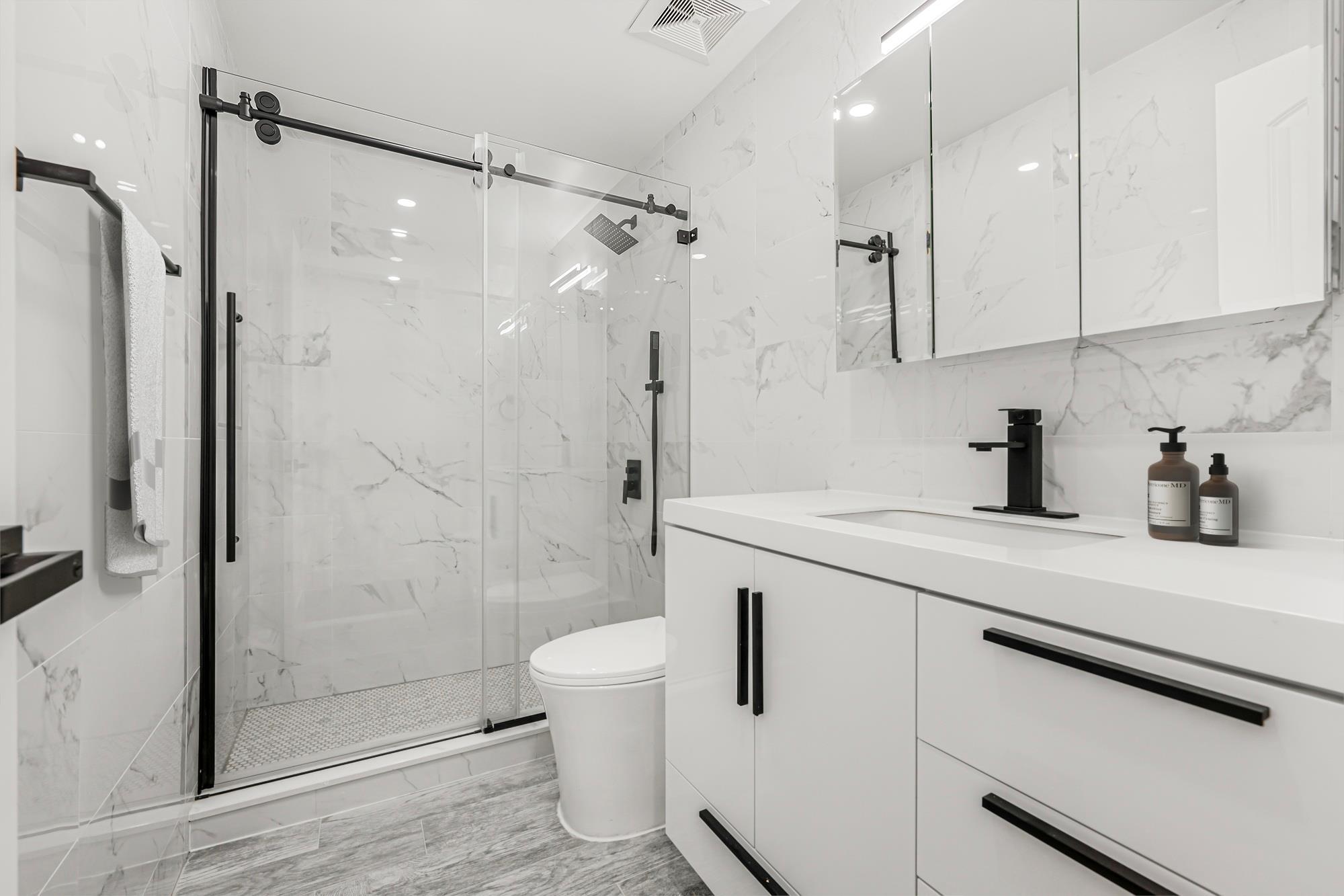 Single Family 80th  Brooklyn, NY 11236, MLS-872351-6