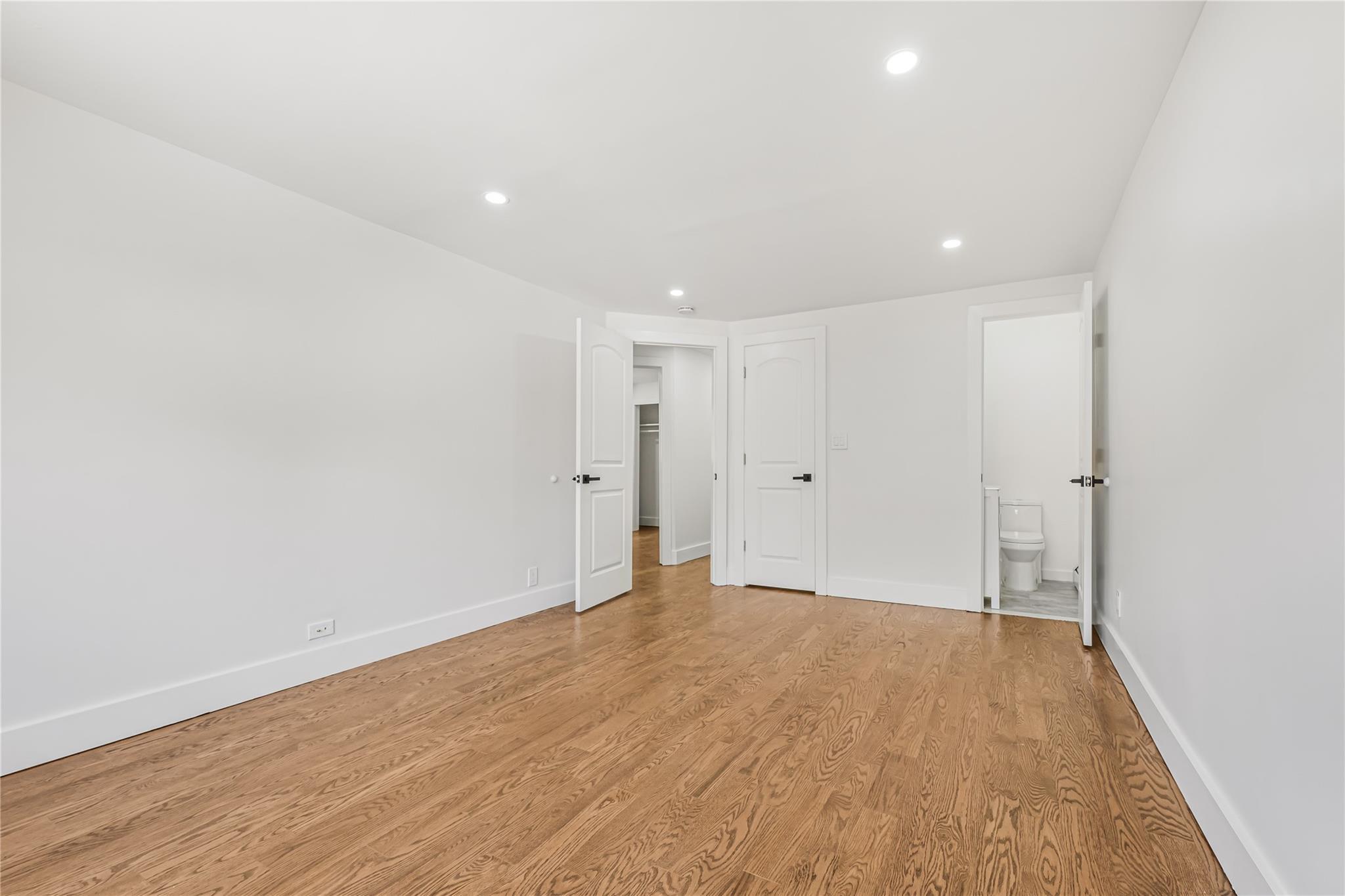 Single Family 80th  Brooklyn, NY 11236, MLS-872351-7