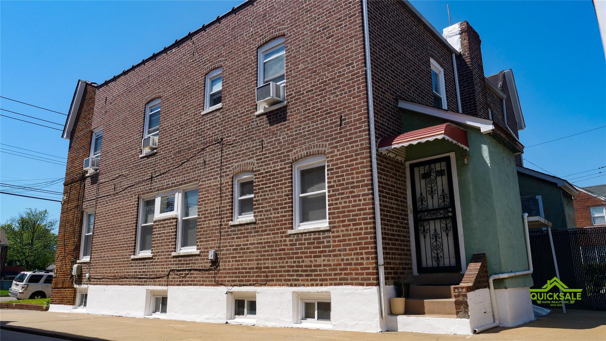 Single Family Murdock  Queens, NY 11412, MLS-872380-4