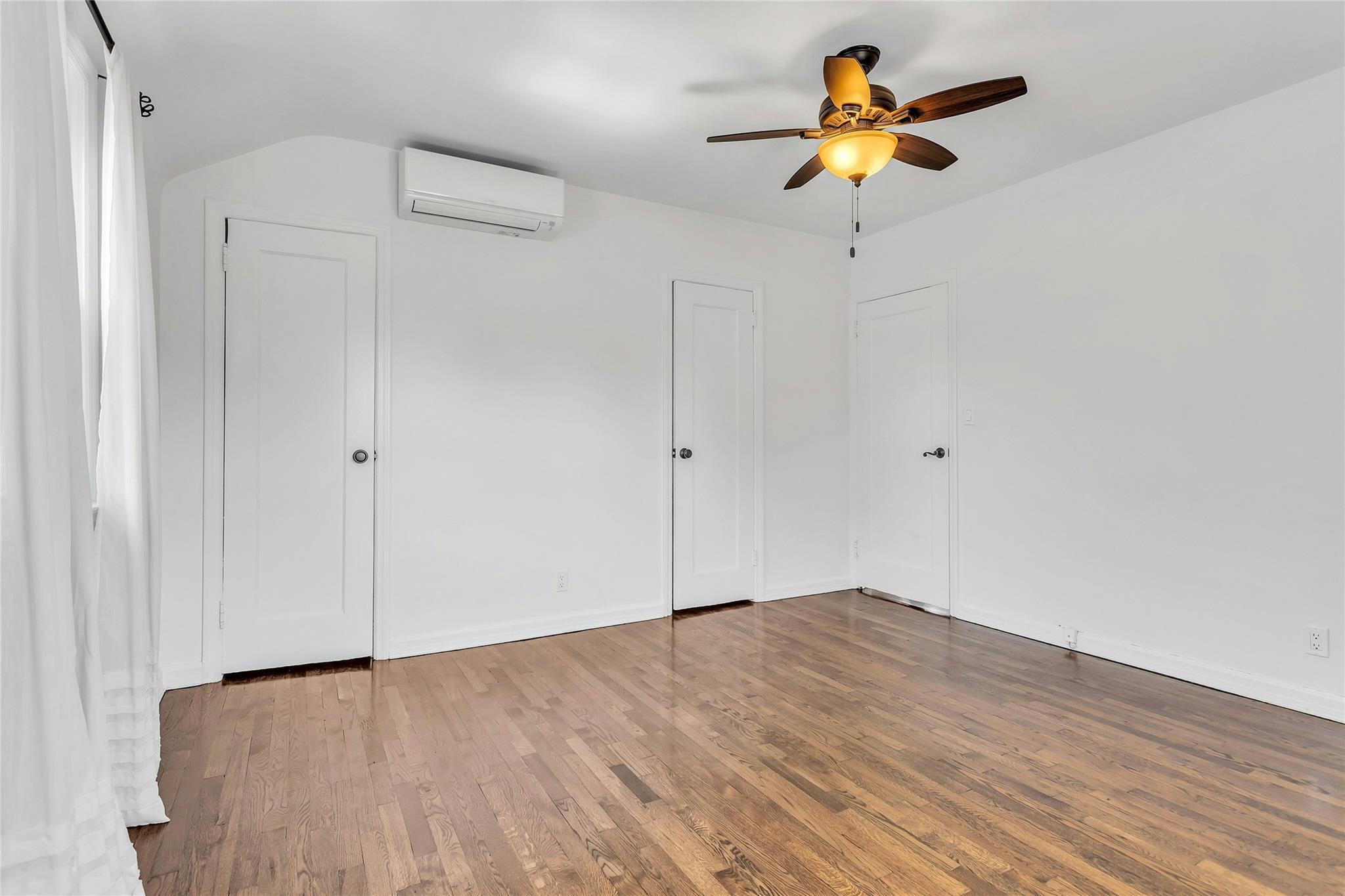 Single Family 211th  Queens, NY 11364, MLS-872400-13
