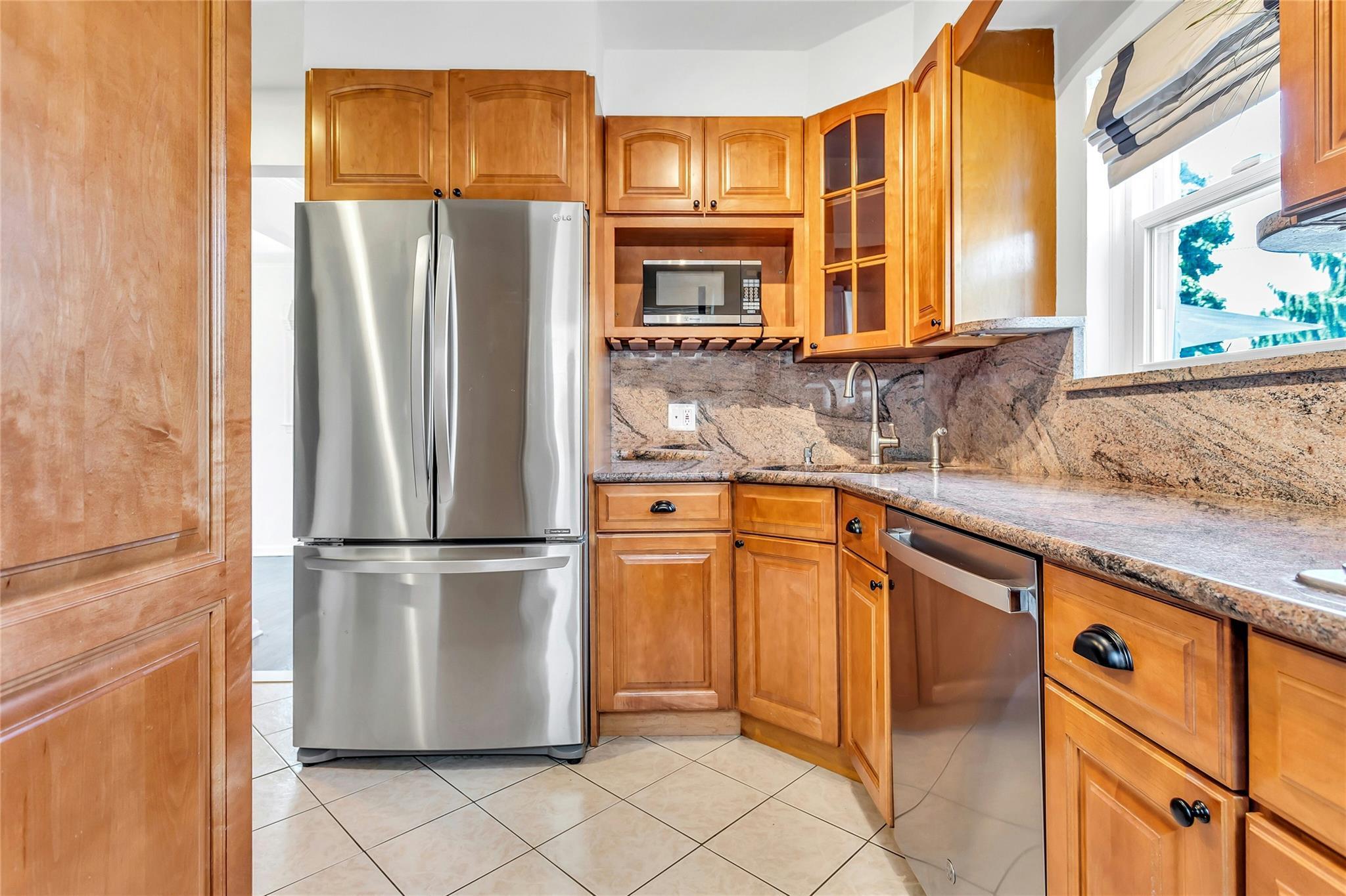 Single Family 211th  Queens, NY 11364, MLS-872400-7