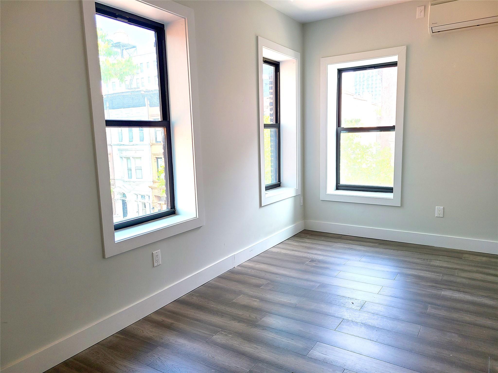 Apartment Lenox Avenue  Manhattan, NY 10027, MLS-872406-5