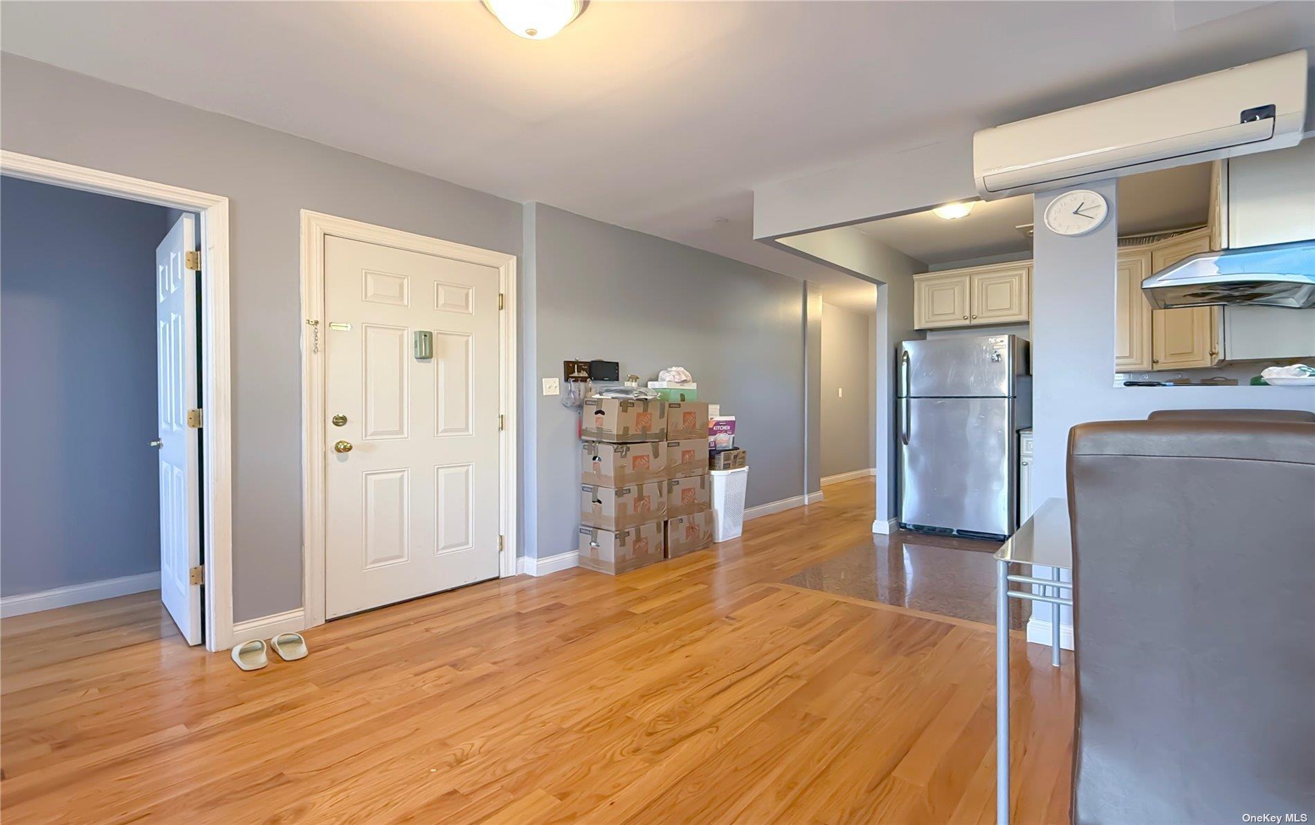 Condo 163rd Queens, NY 11365, MLS-872411-23