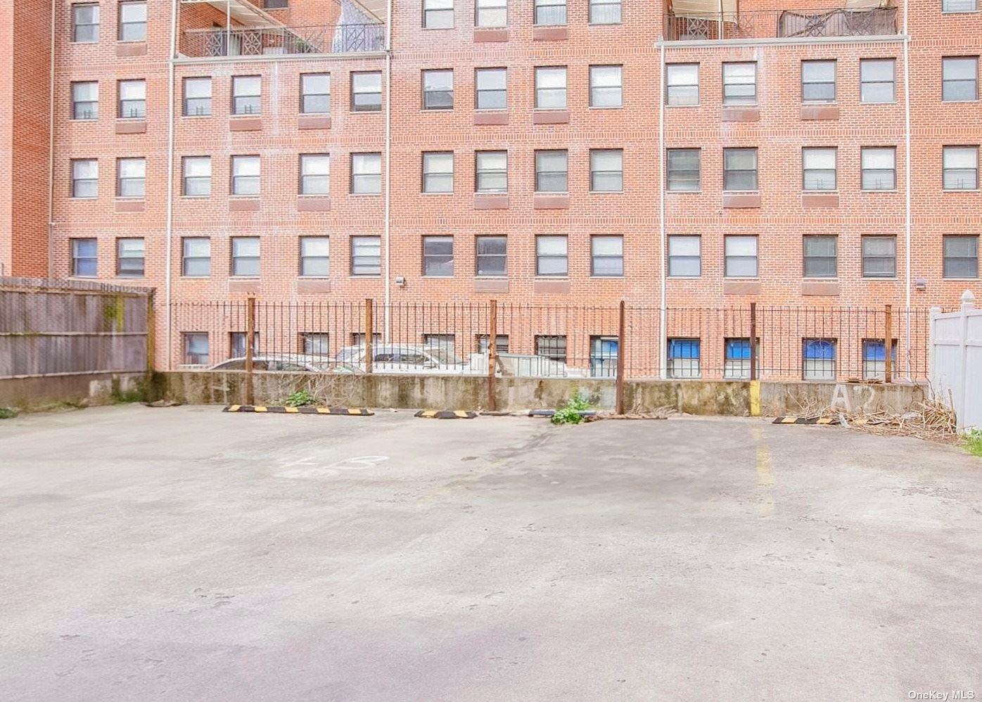 Condo 163rd Queens, NY 11365, MLS-872411-3