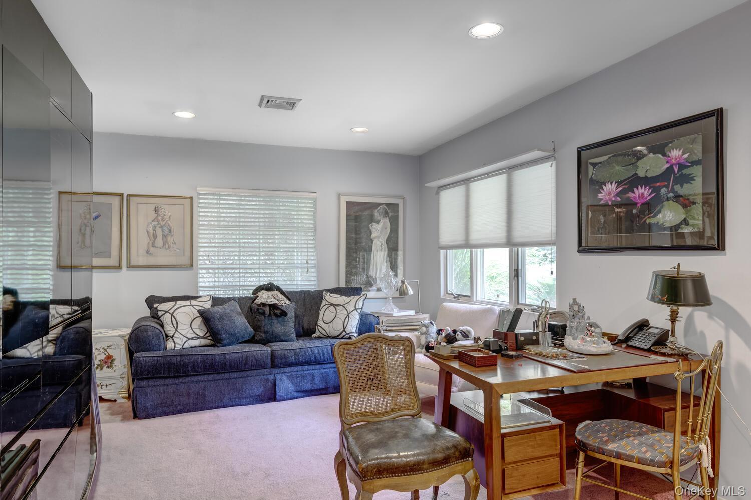 Single Family Locust Nassau County, NY 11577, MLS-872414-16