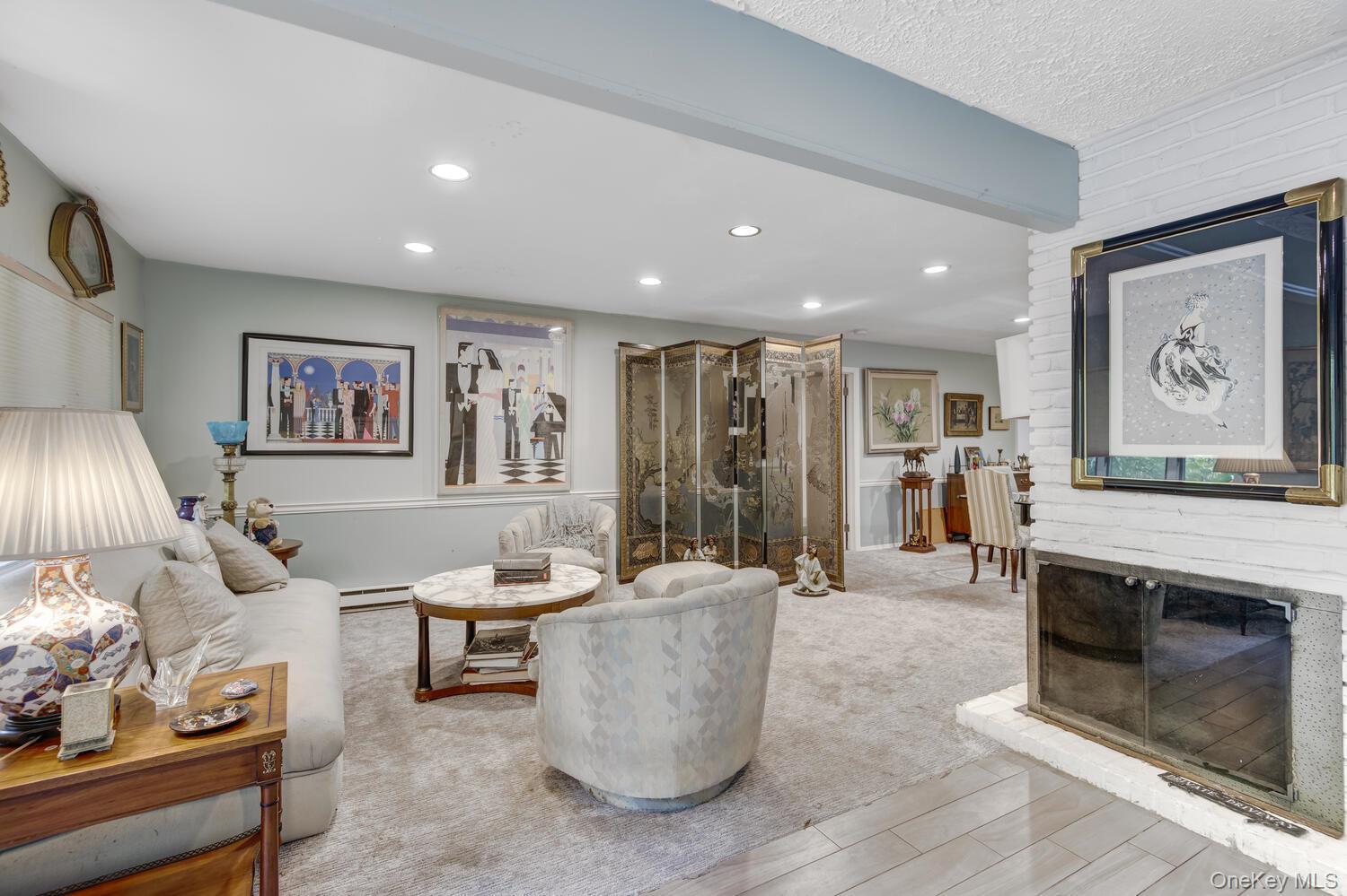 Single Family Locust Nassau County, NY 11577, MLS-872414-5