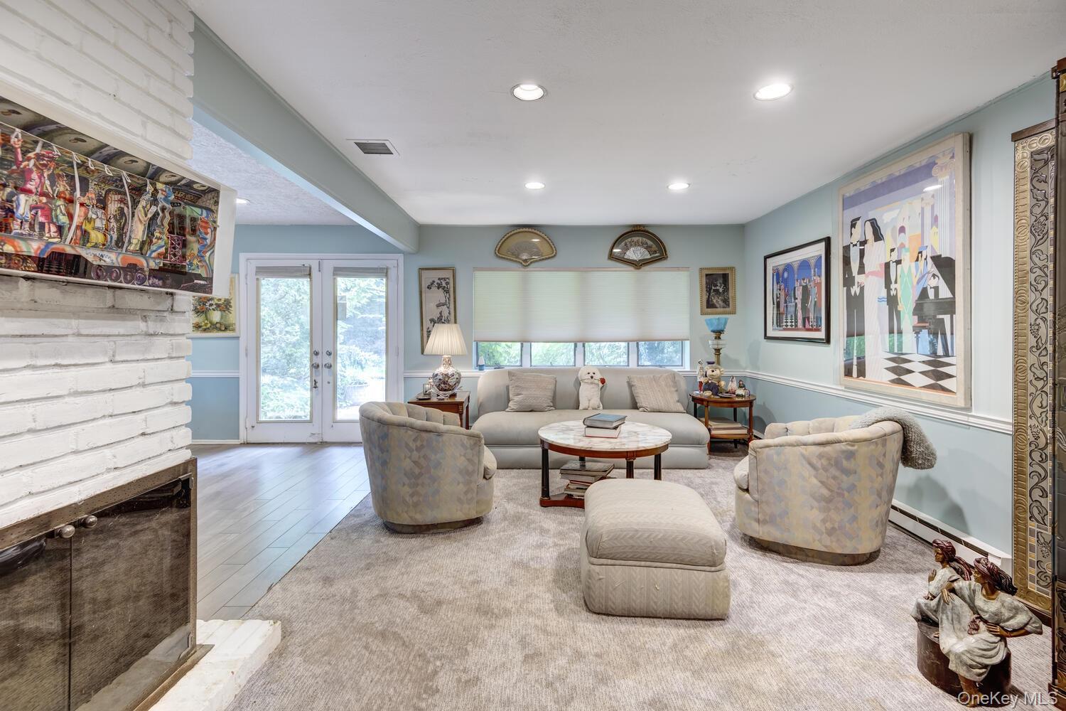 Single Family Locust Nassau County, NY 11577, MLS-872414-6