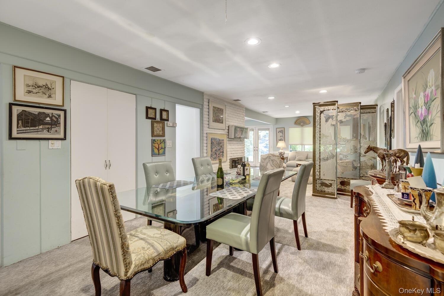 Single Family Locust Nassau County, NY 11577, MLS-872414-8