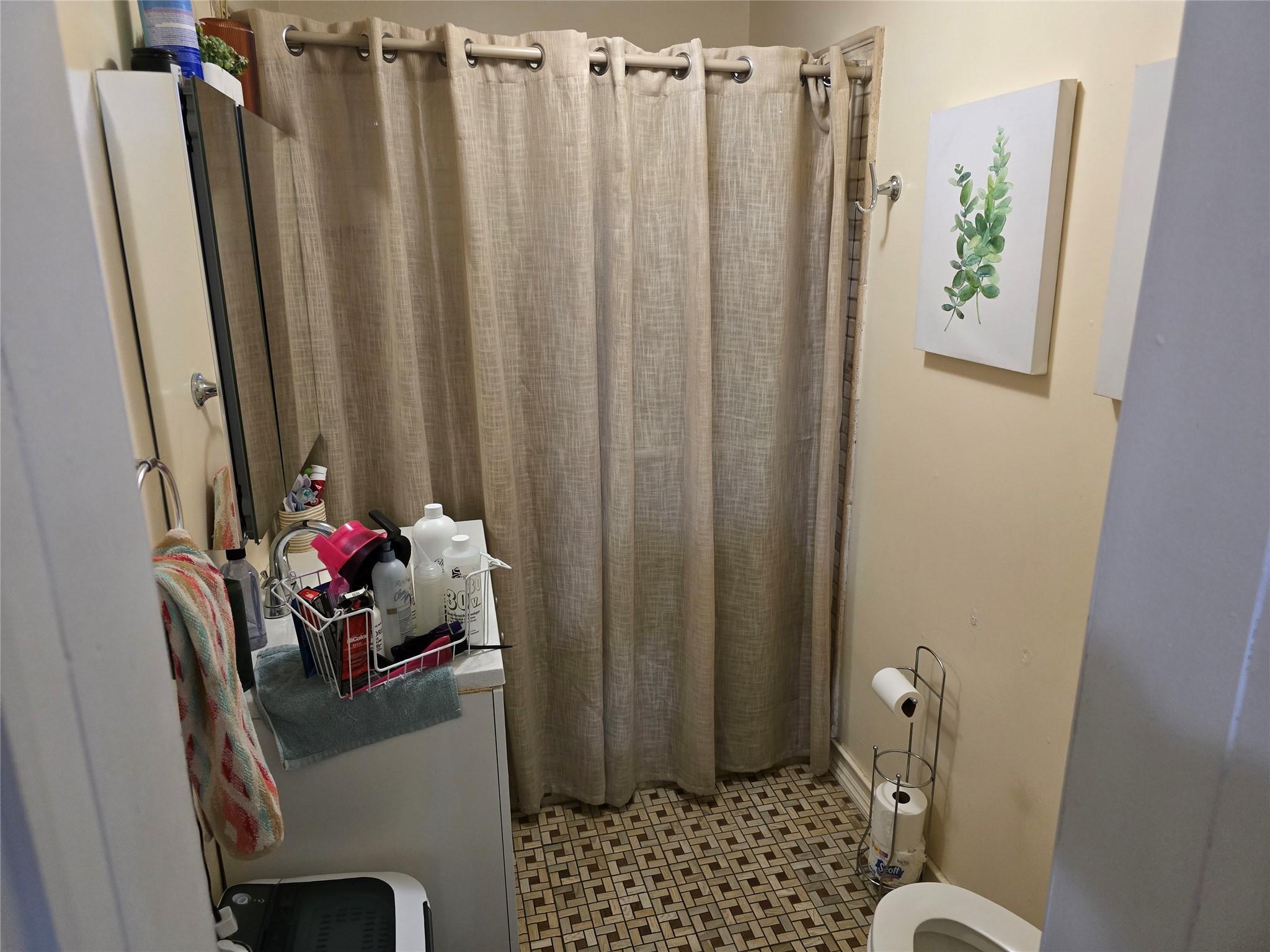 Single Family Lincoln  Brooklyn, NY 11208, MLS-872423-19