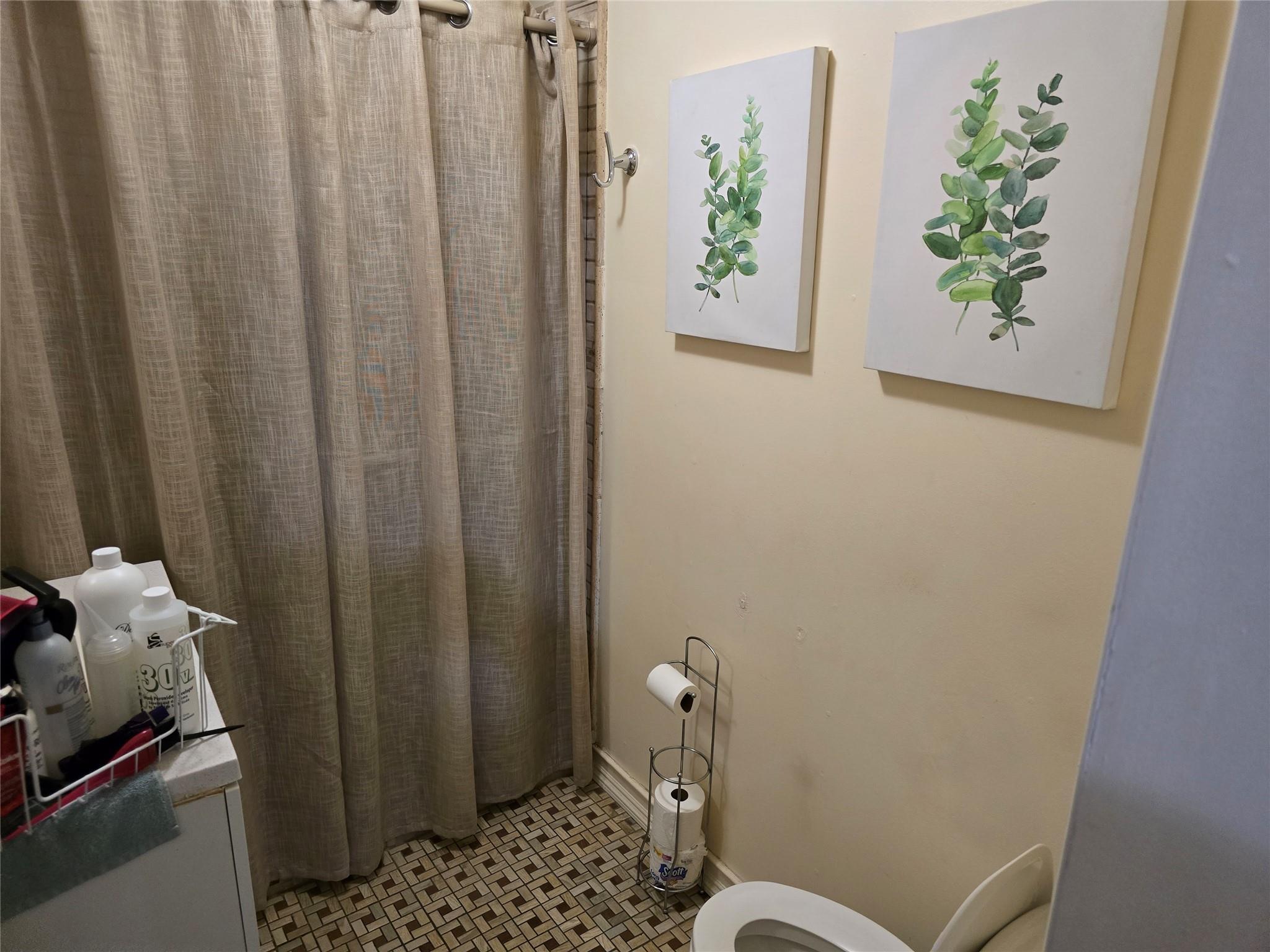 Single Family Lincoln  Brooklyn, NY 11208, MLS-872423-20