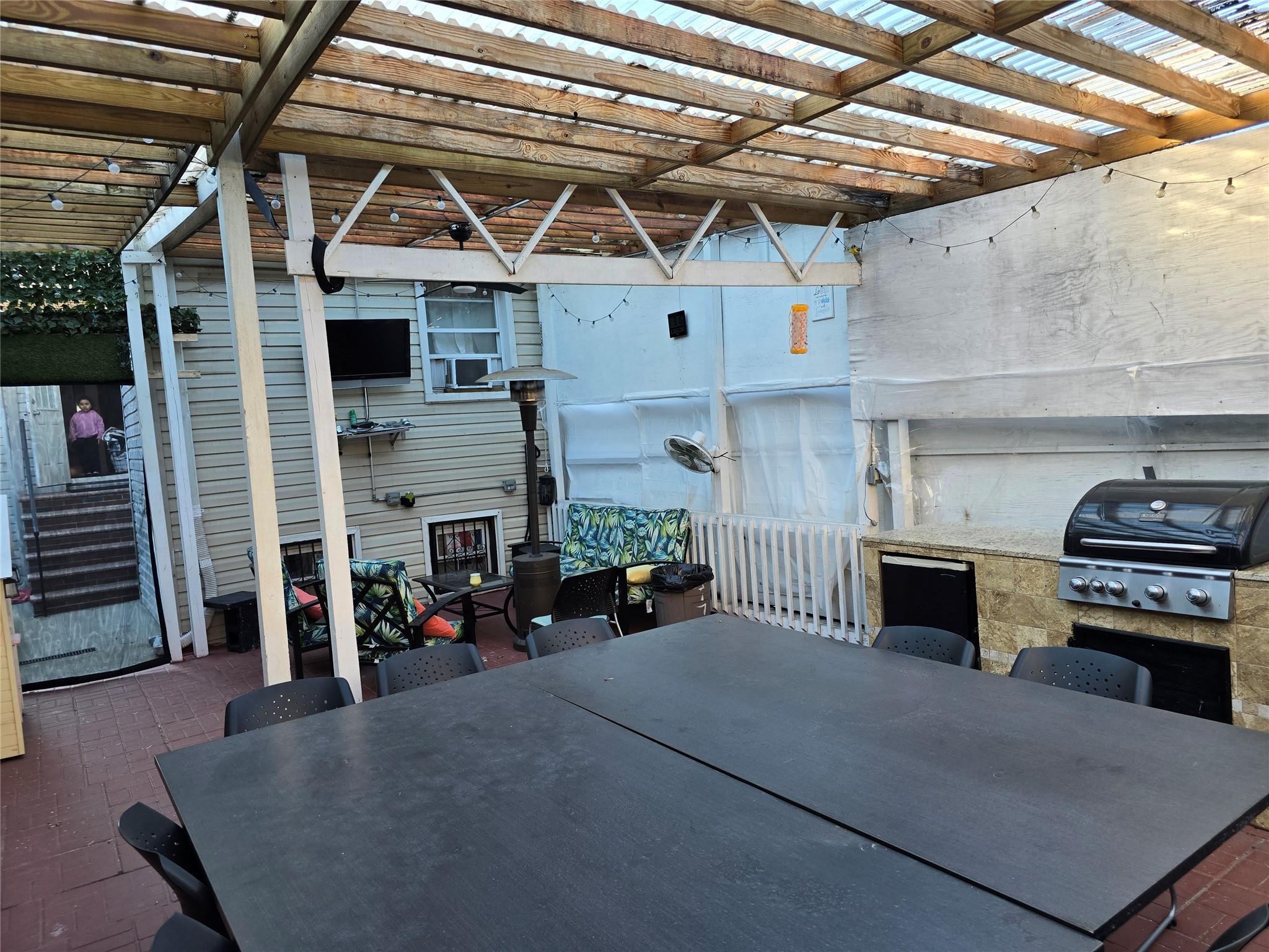 Single Family Lincoln  Brooklyn, NY 11208, MLS-872423-33